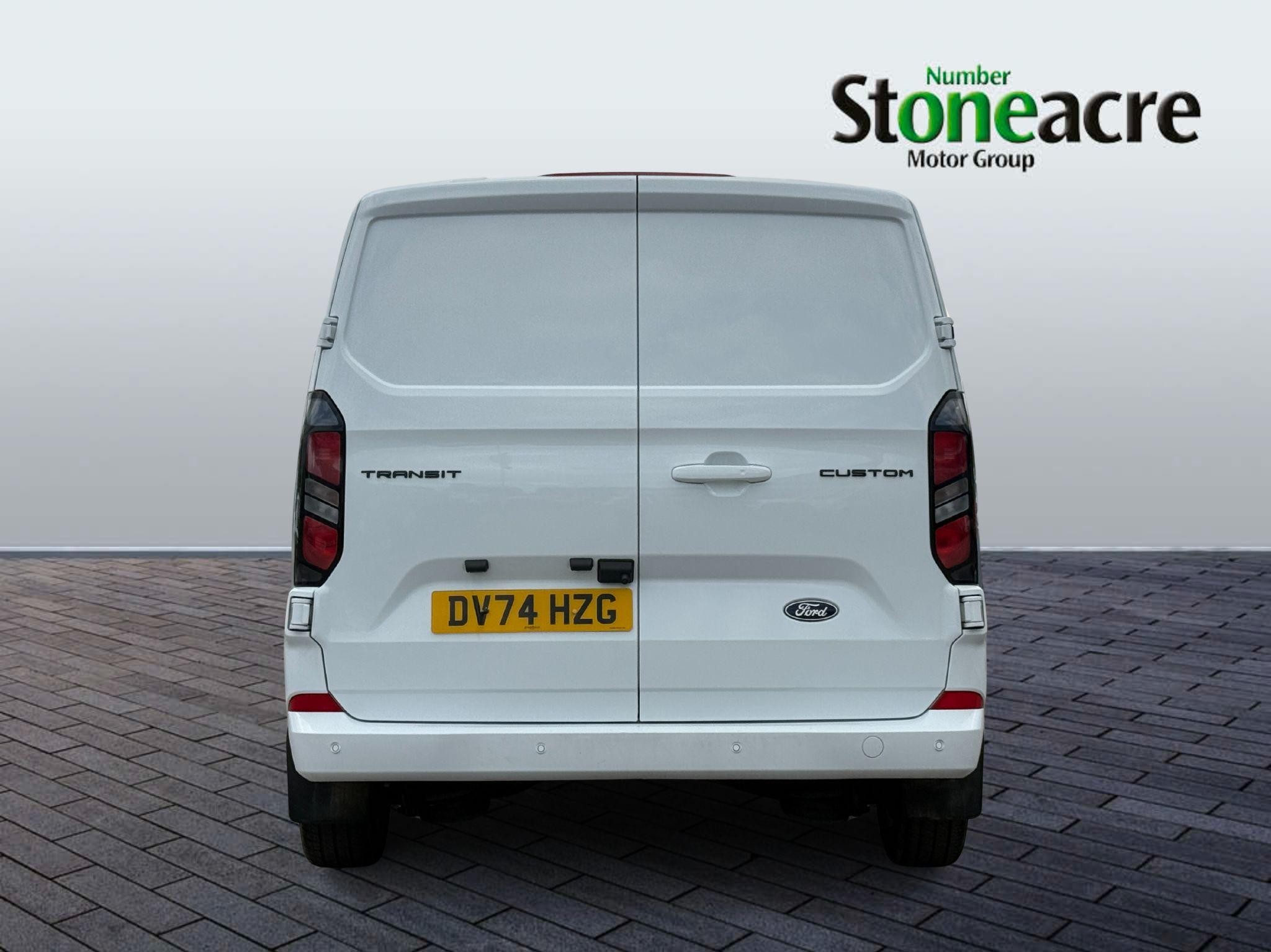 Ford Transit Custom Image 6