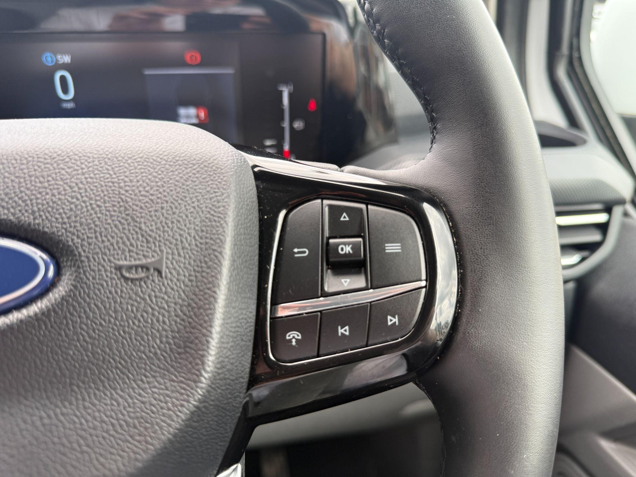 Ford Transit Custom Image 13