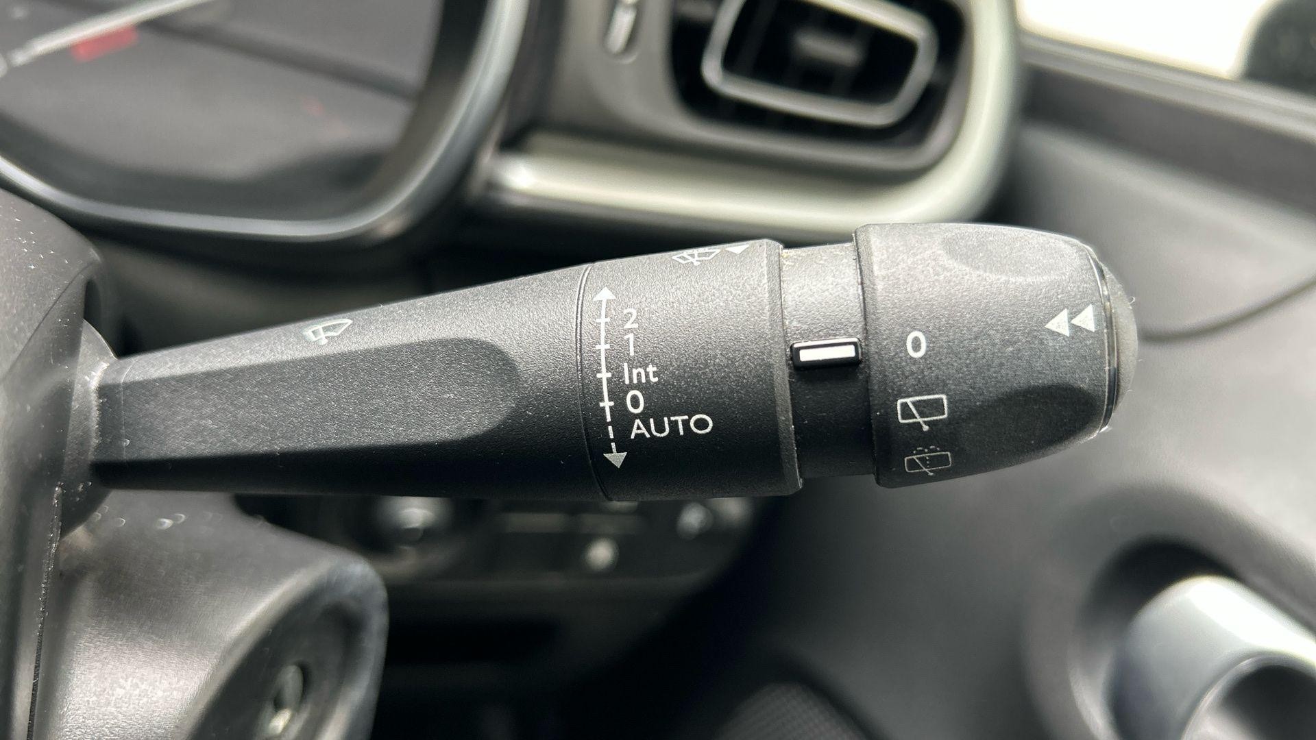 Citroen C3 Image 38
