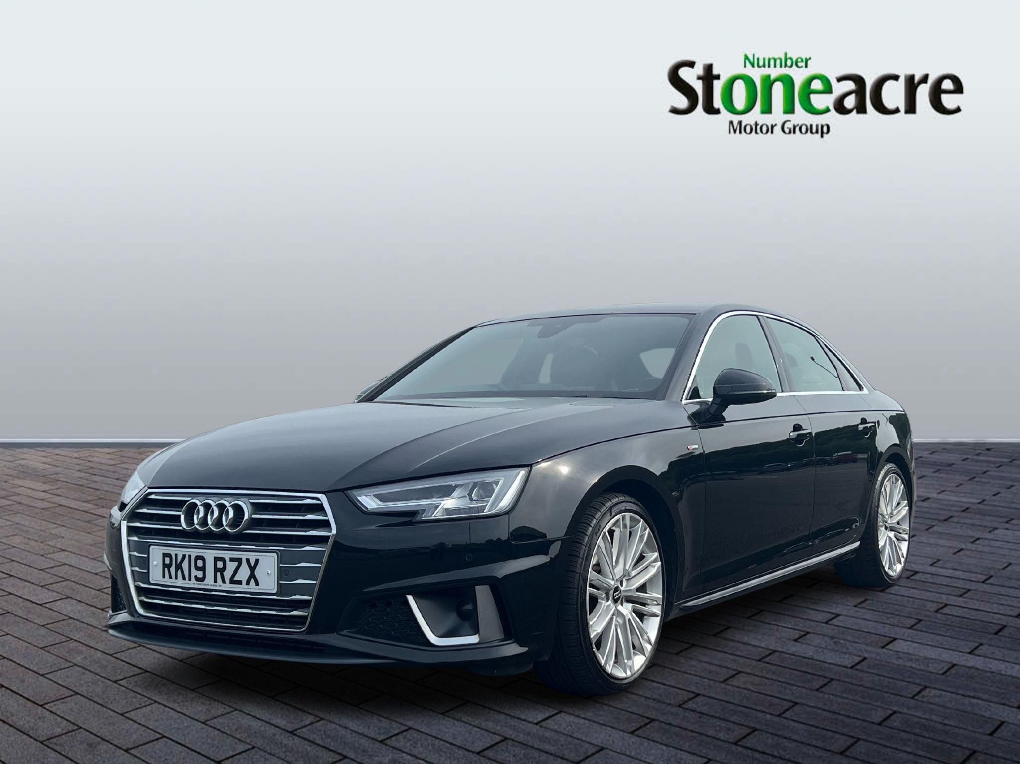 Audi A4 Image 7