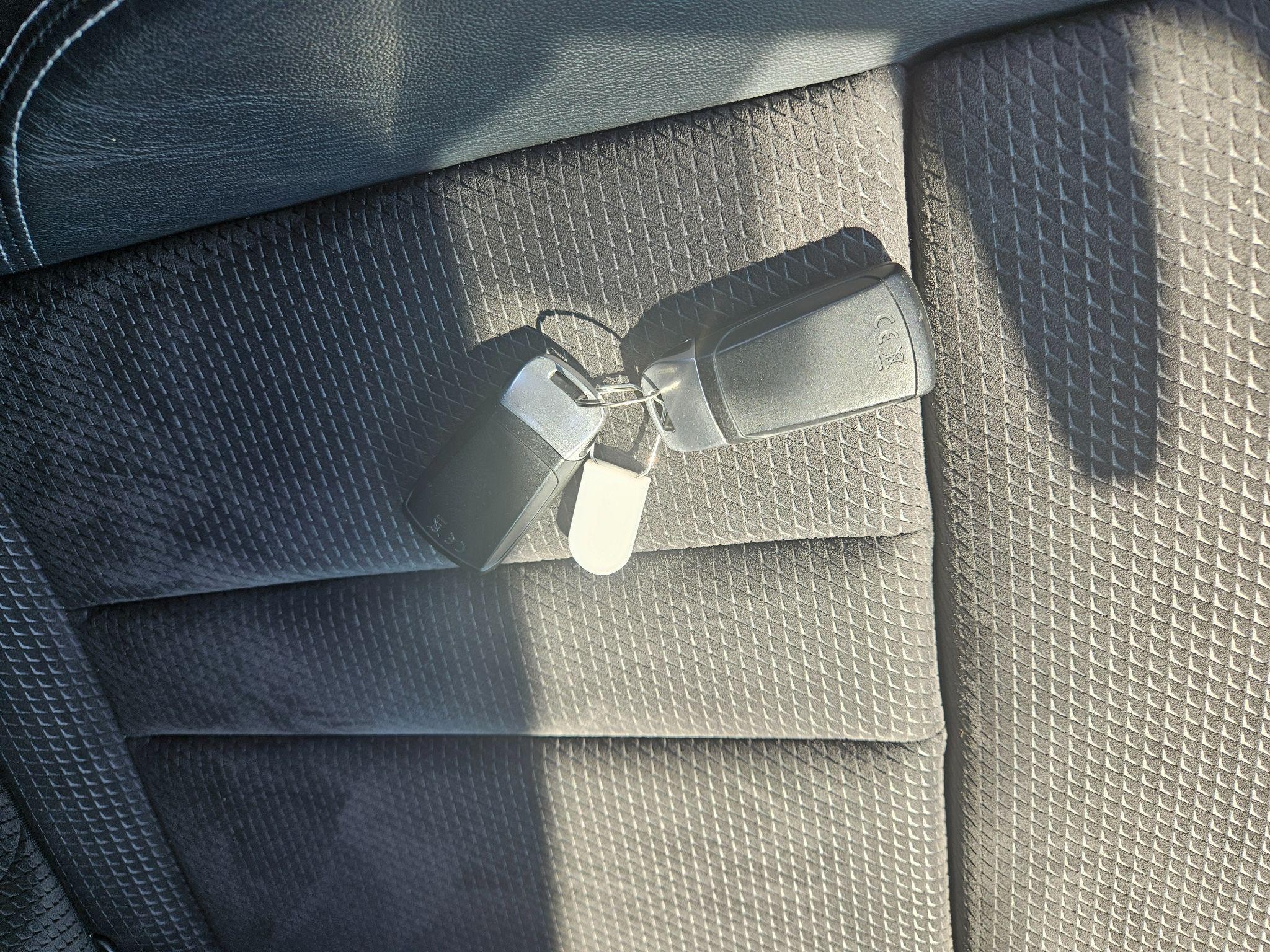 Audi A4 Image 17
