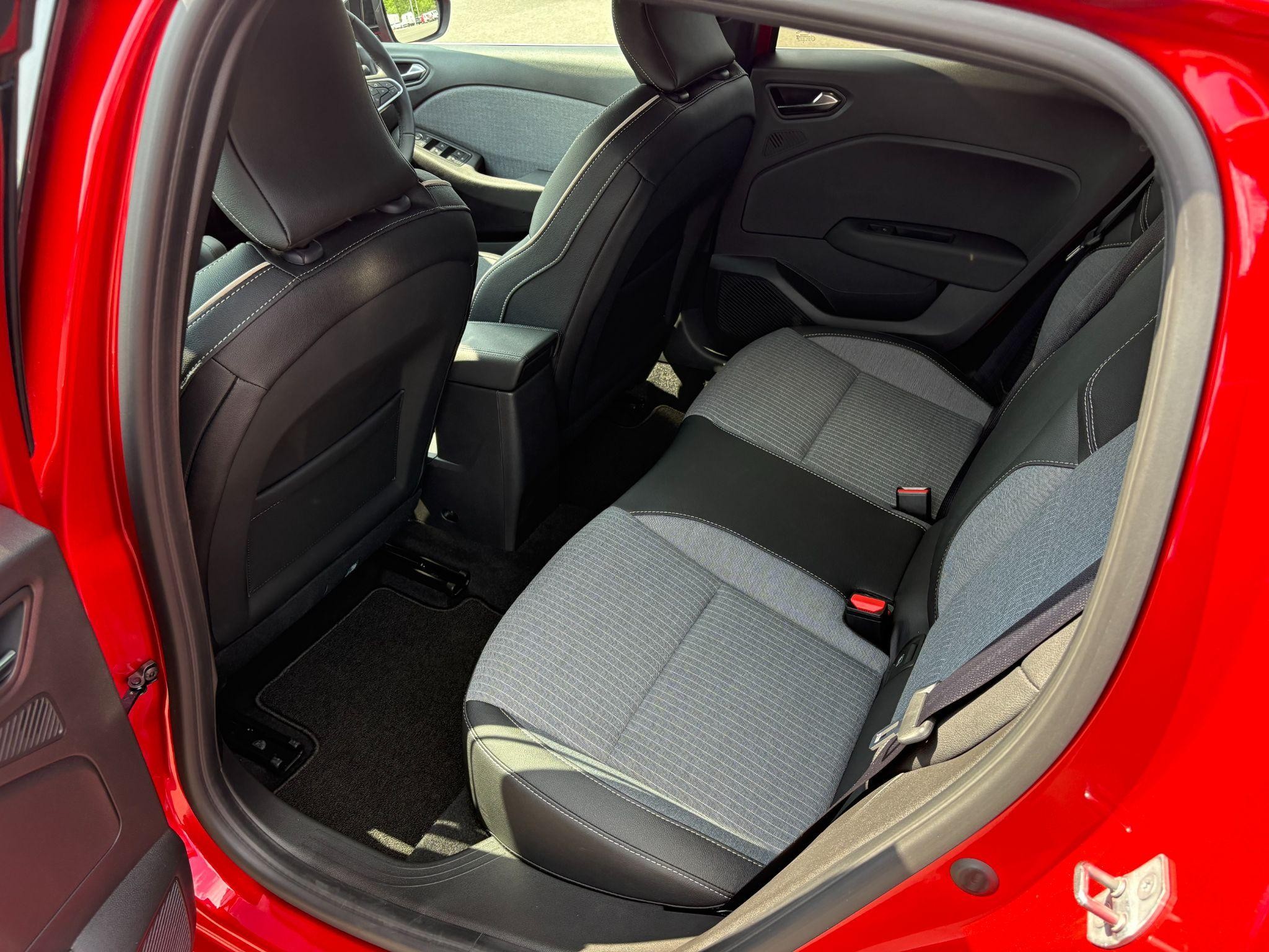 Renault Clio Image 11