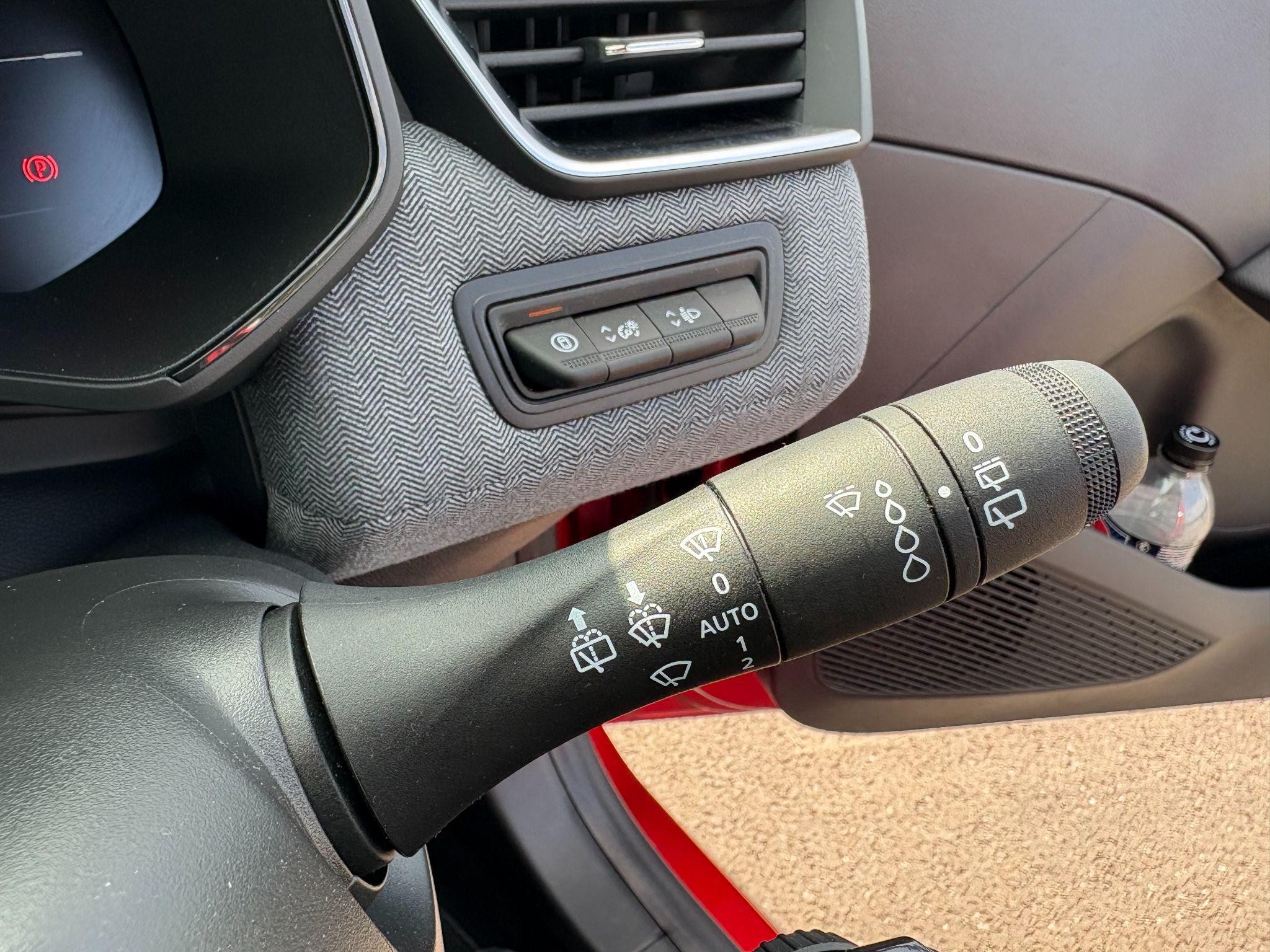 Renault Clio Image 25