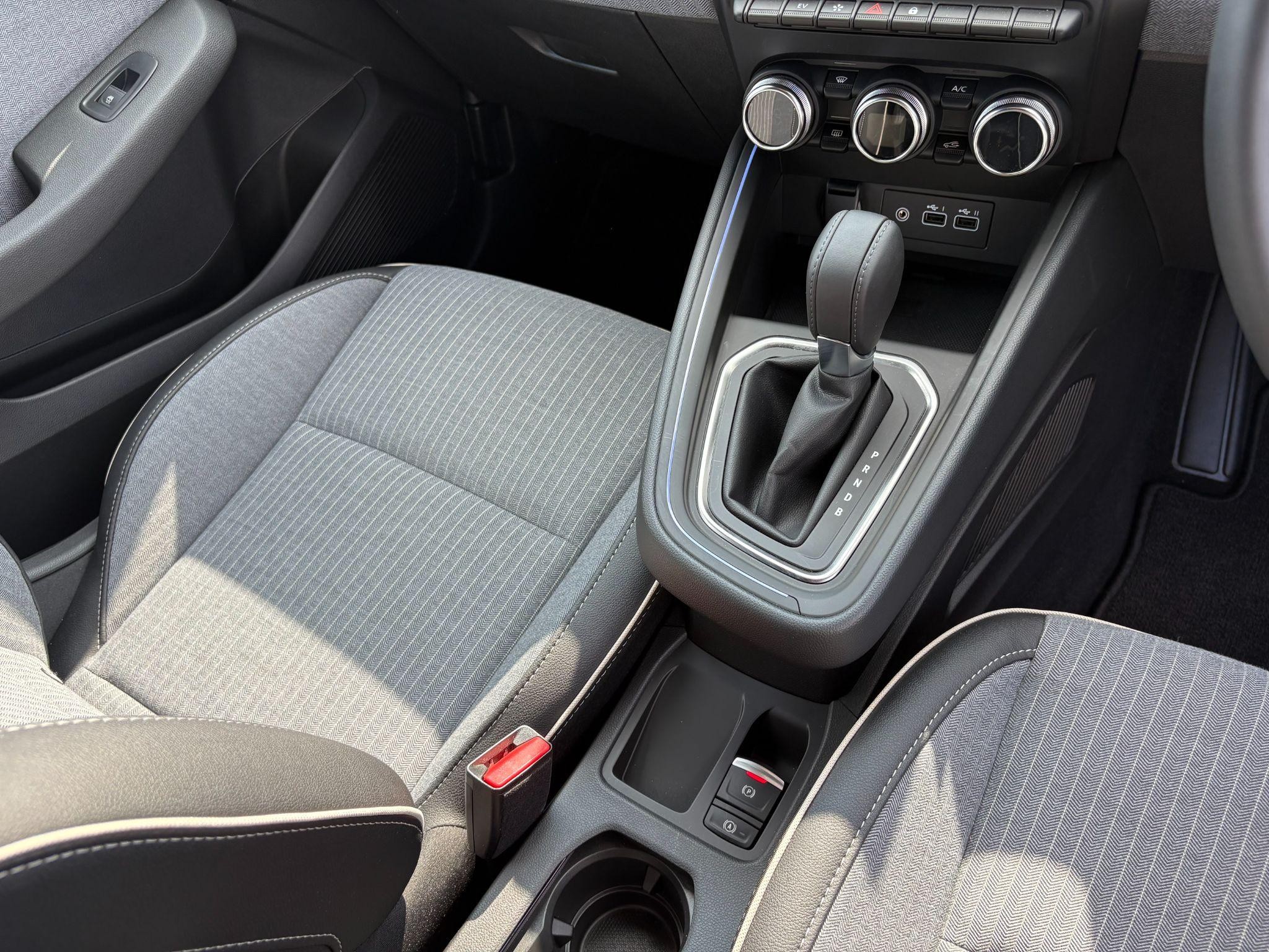 Renault Clio Image 31