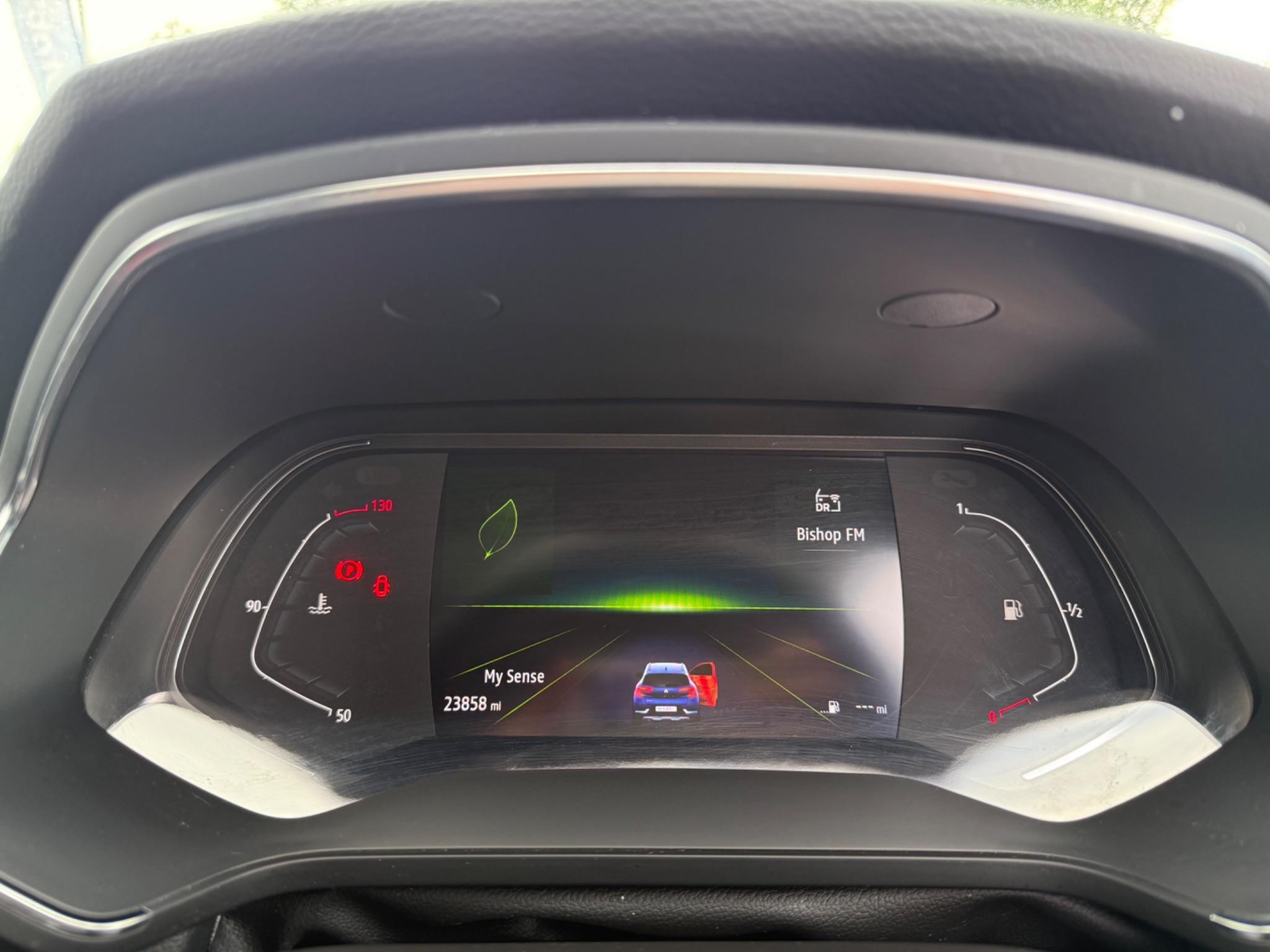 Renault Captur Image 24