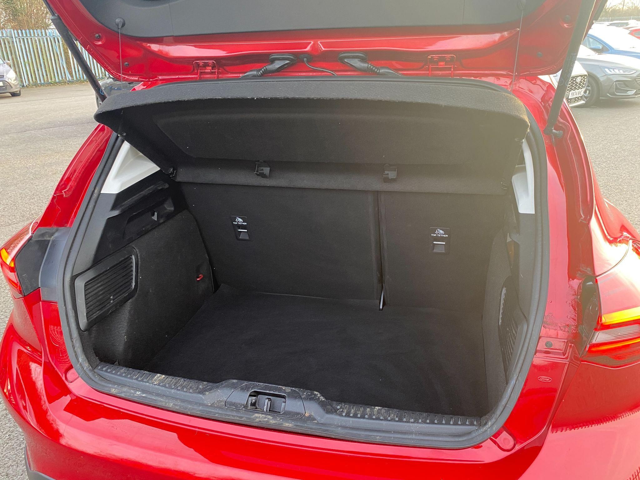 Ford Focus Image 17