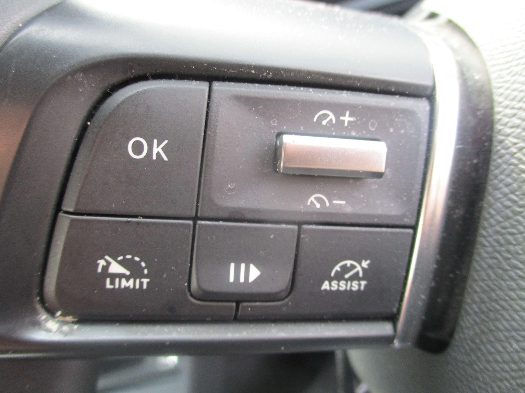 Citroen C4 Image 17