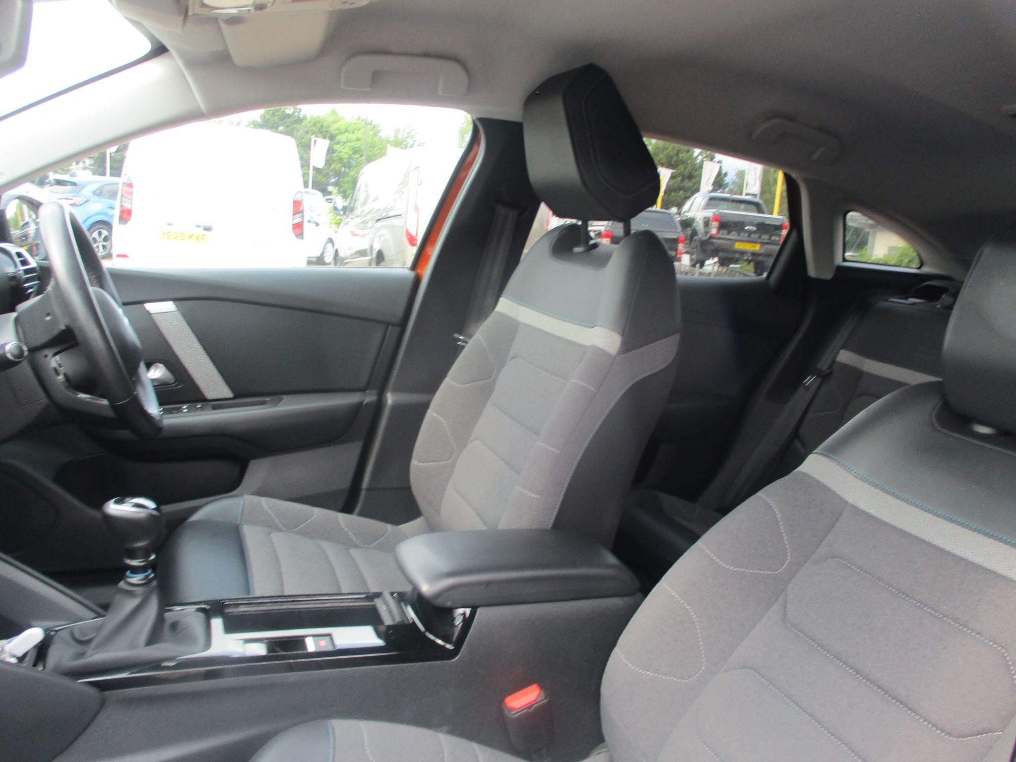 Citroen C4 Image 21