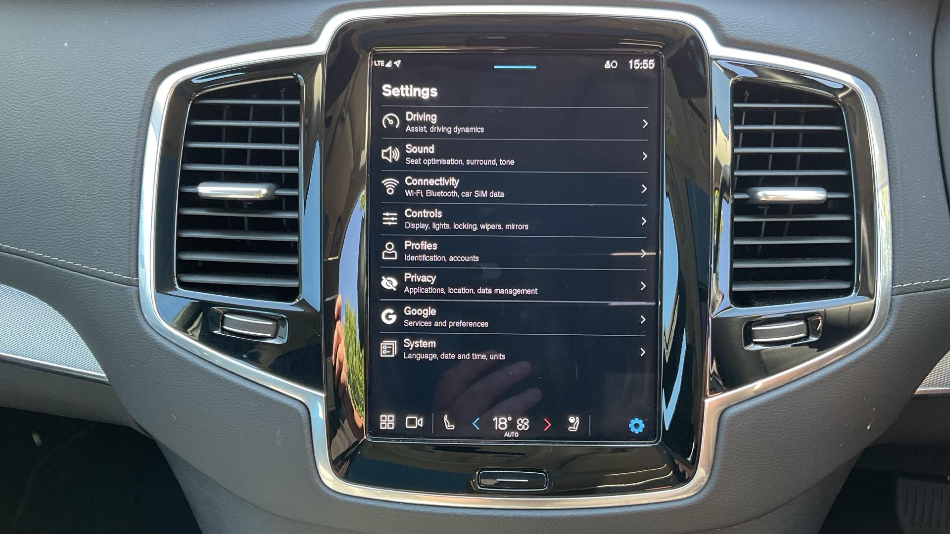 Volvo XC90 Image 18