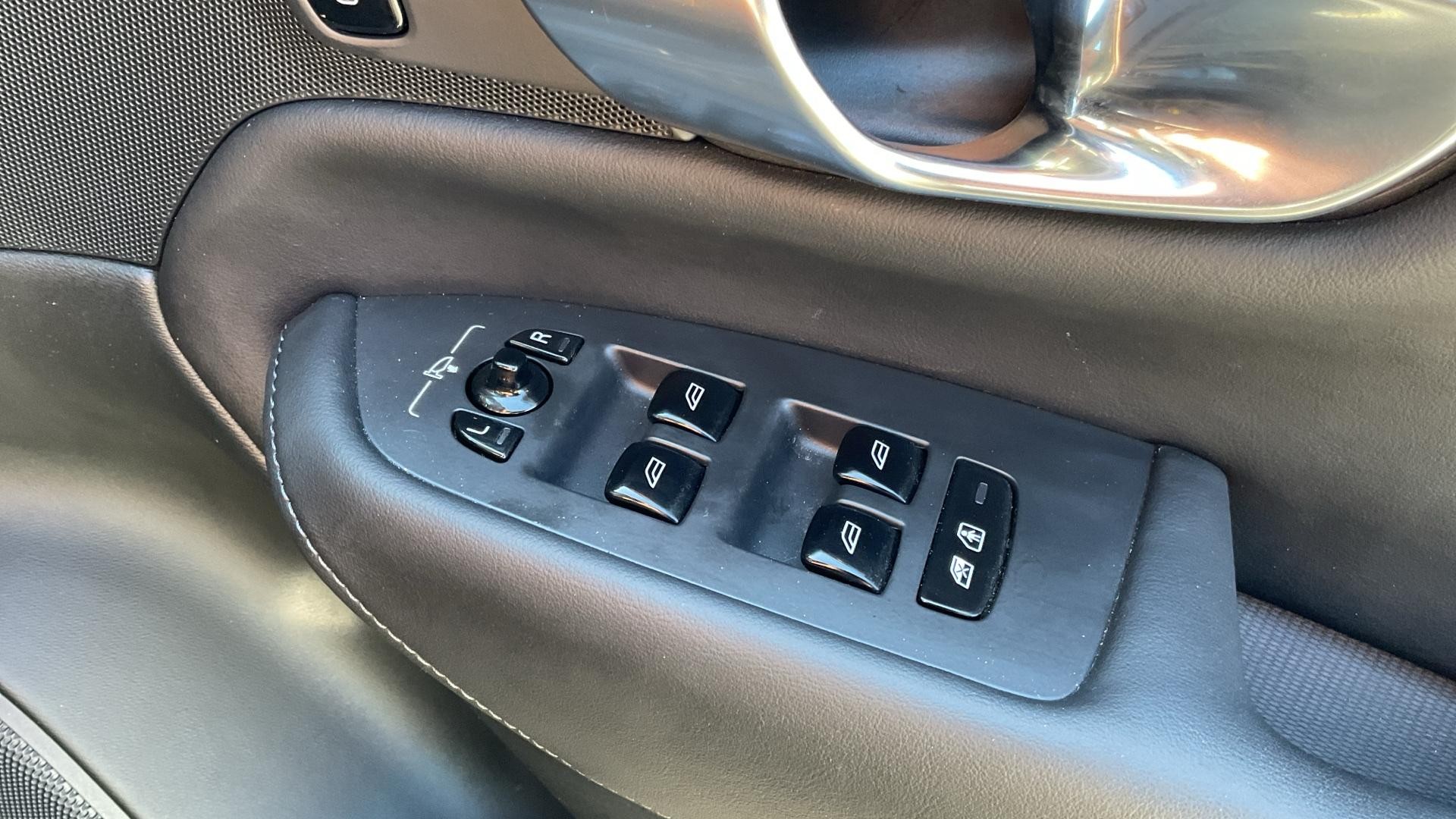 Volvo XC90 Image 24