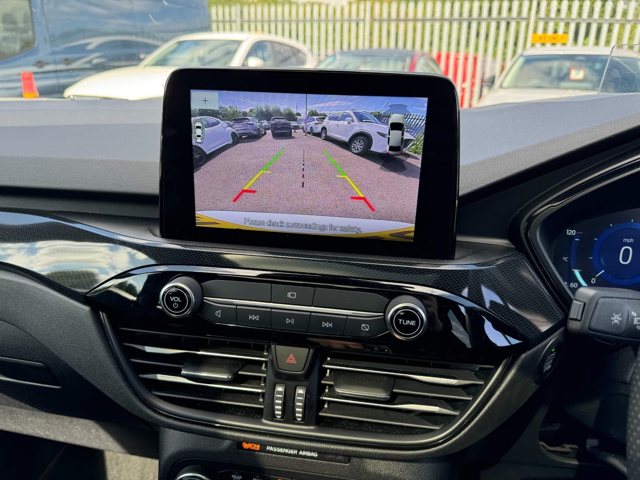 Ford Kuga Image 20