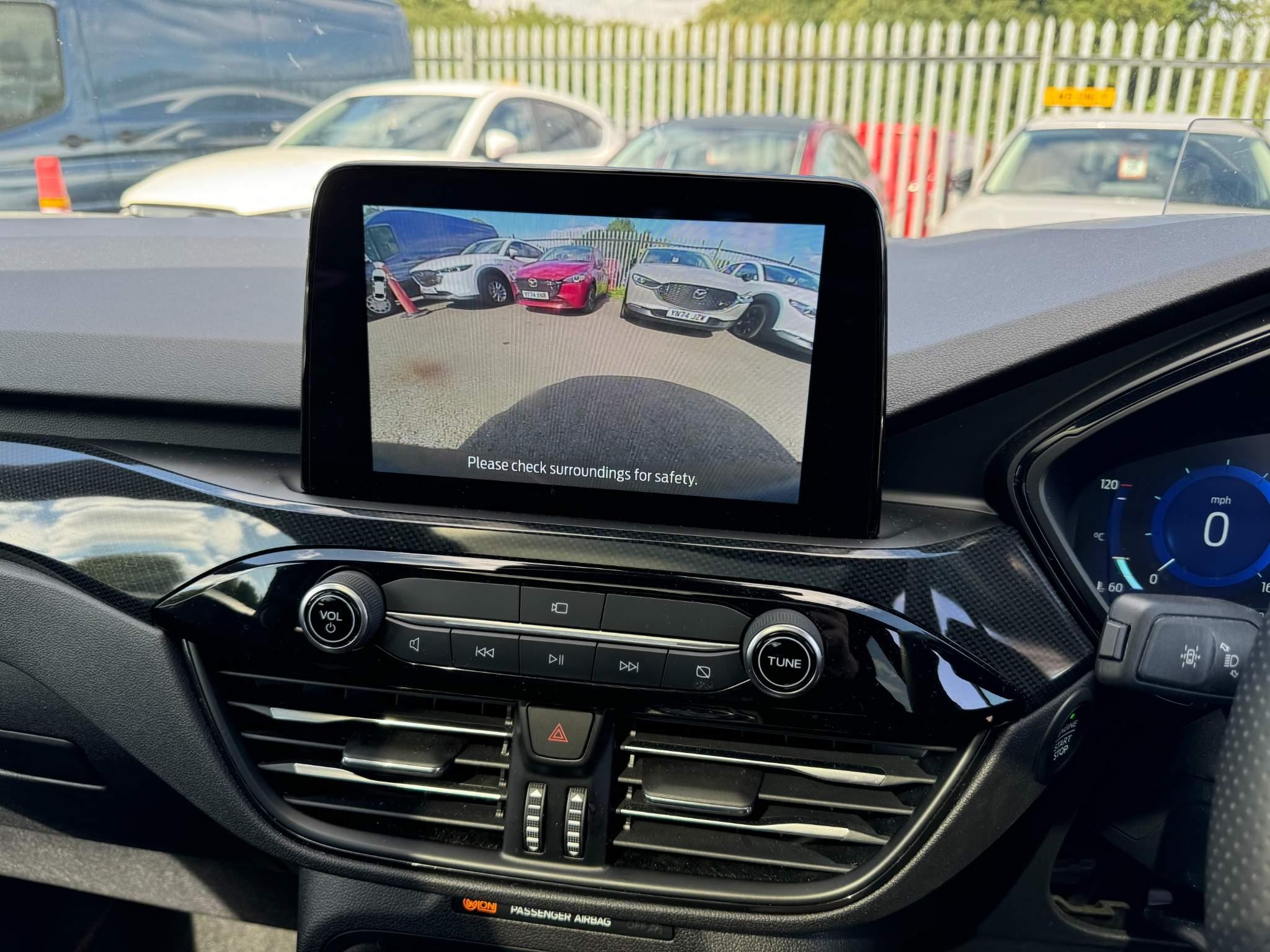 Ford Kuga Image 21