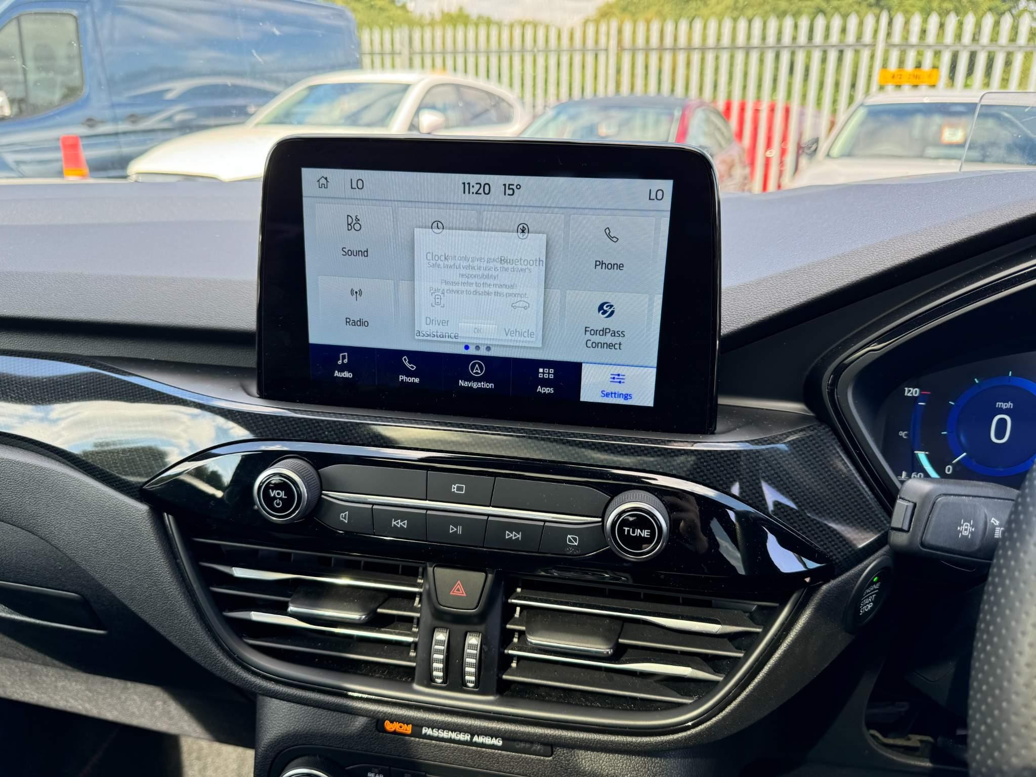 Ford Kuga Image 24