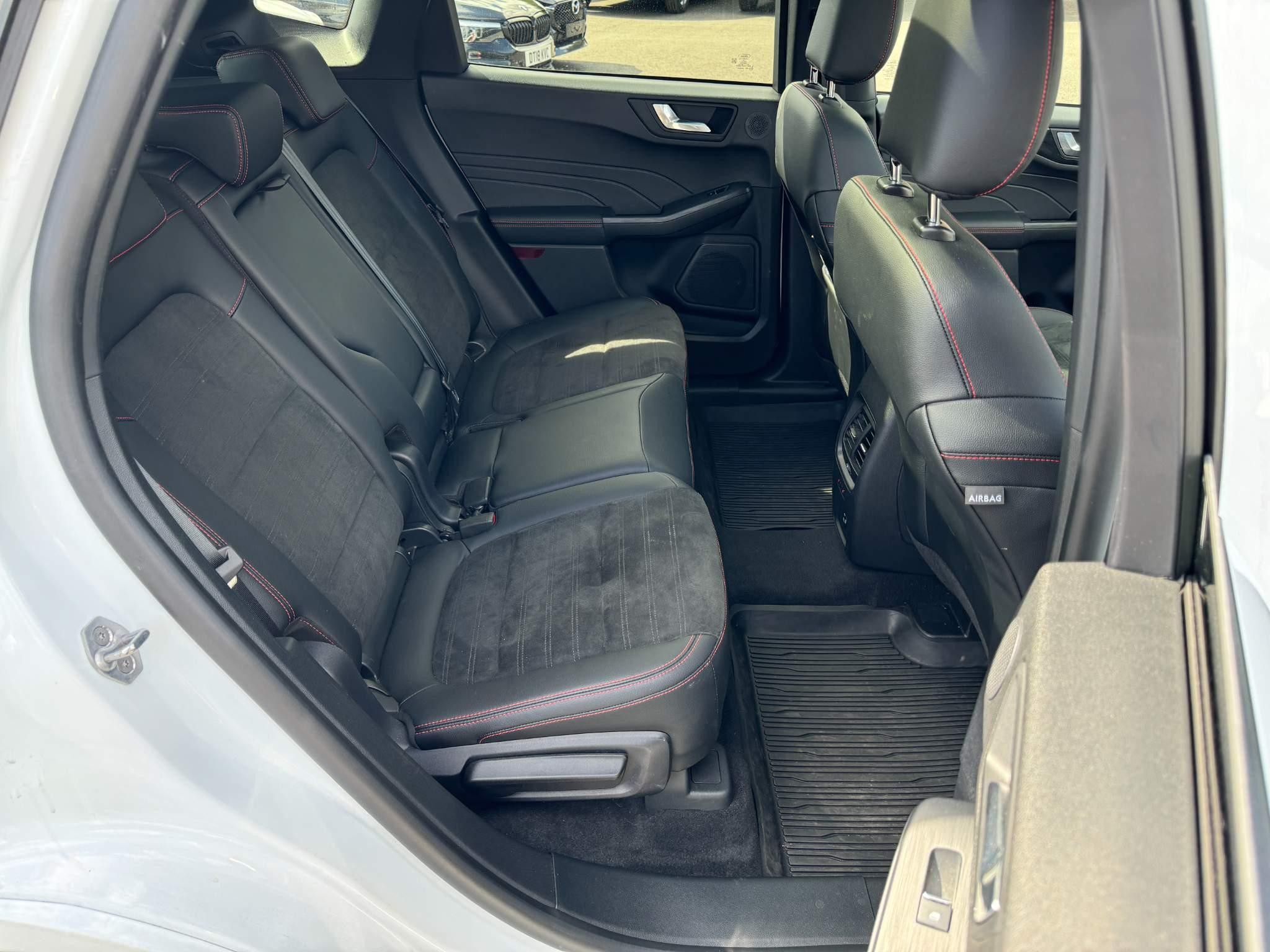 Ford Kuga Image 40