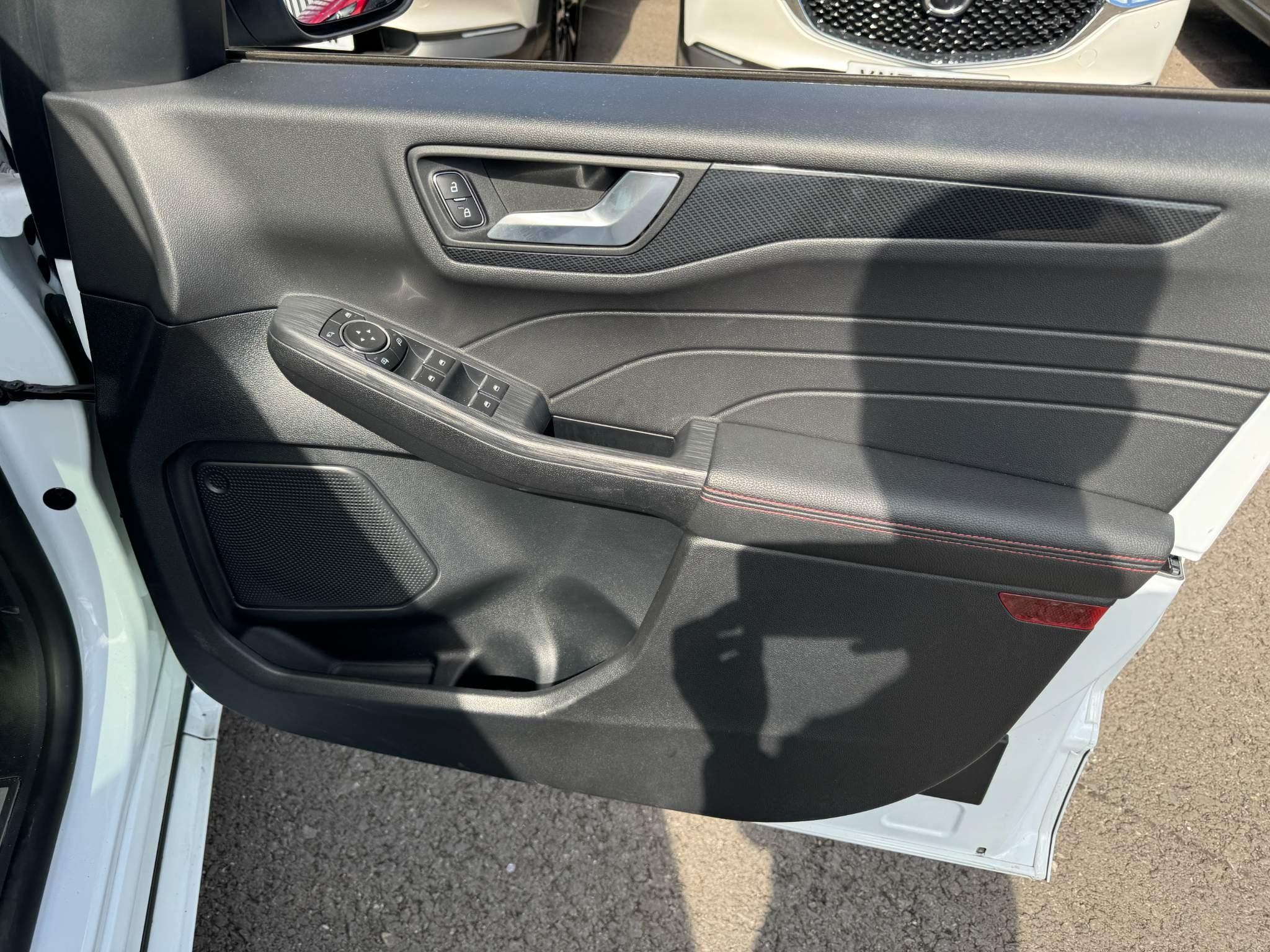 Ford Kuga Image 44