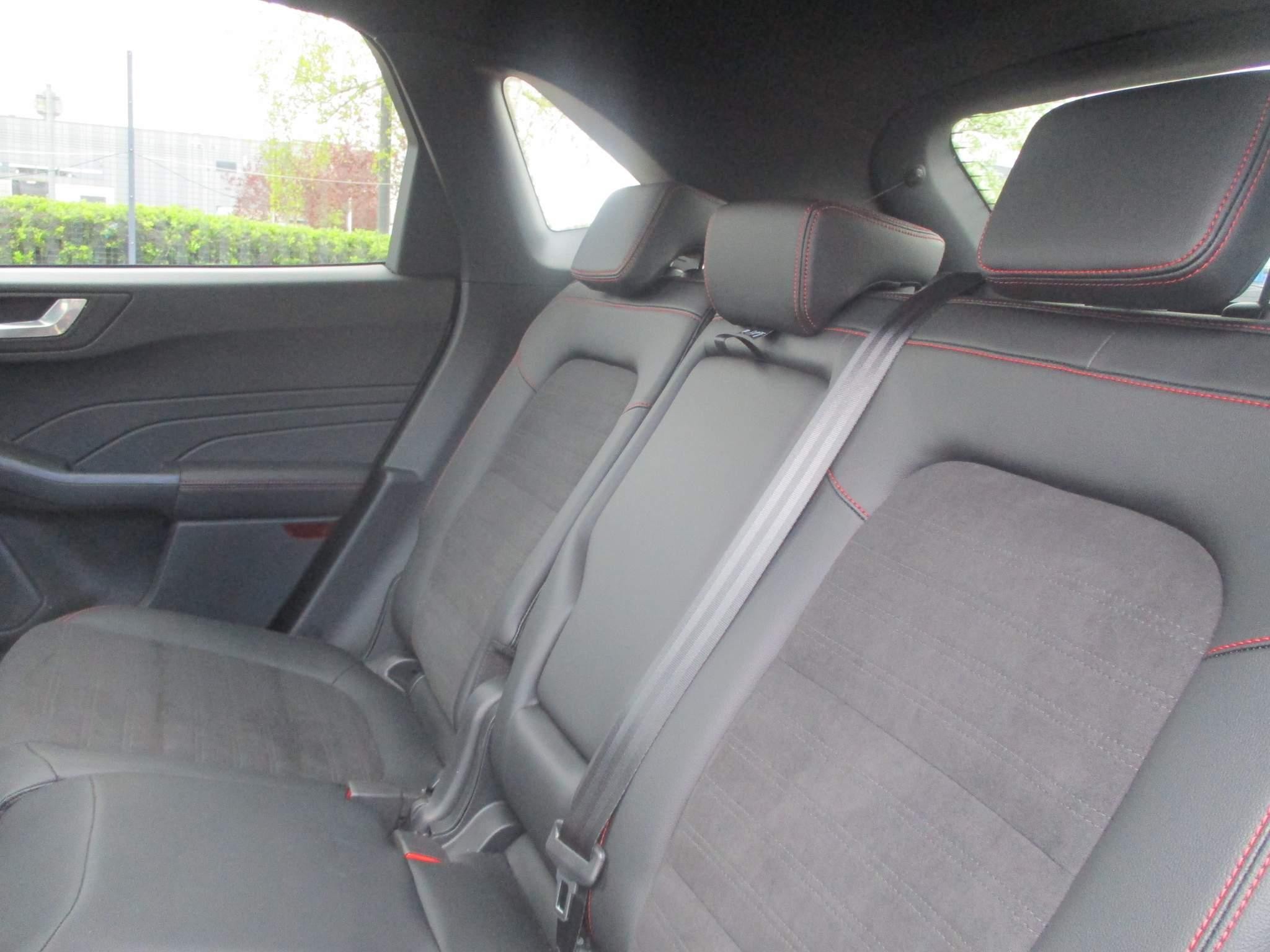 Ford Kuga Image 24