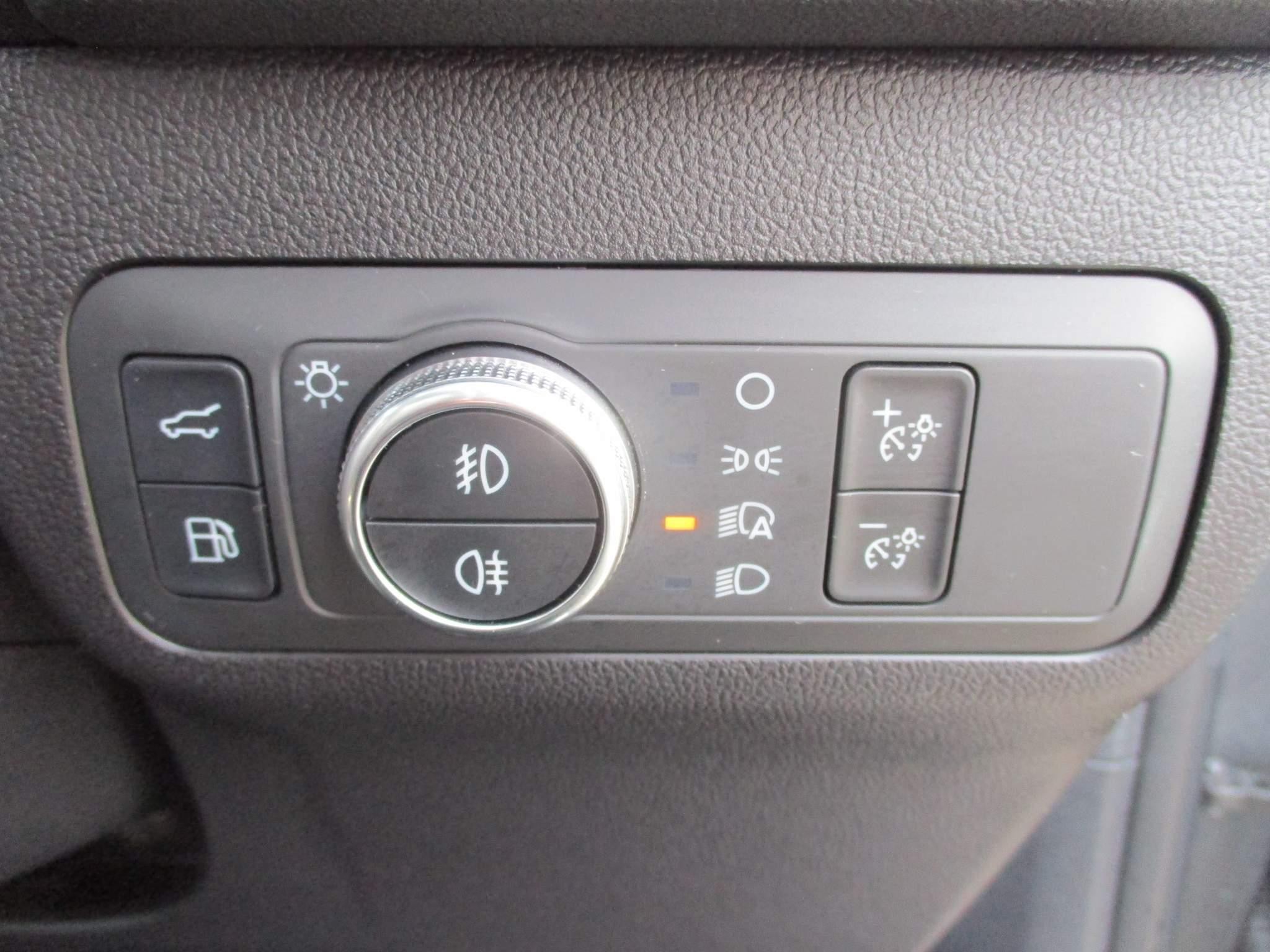 Ford Kuga Image 14