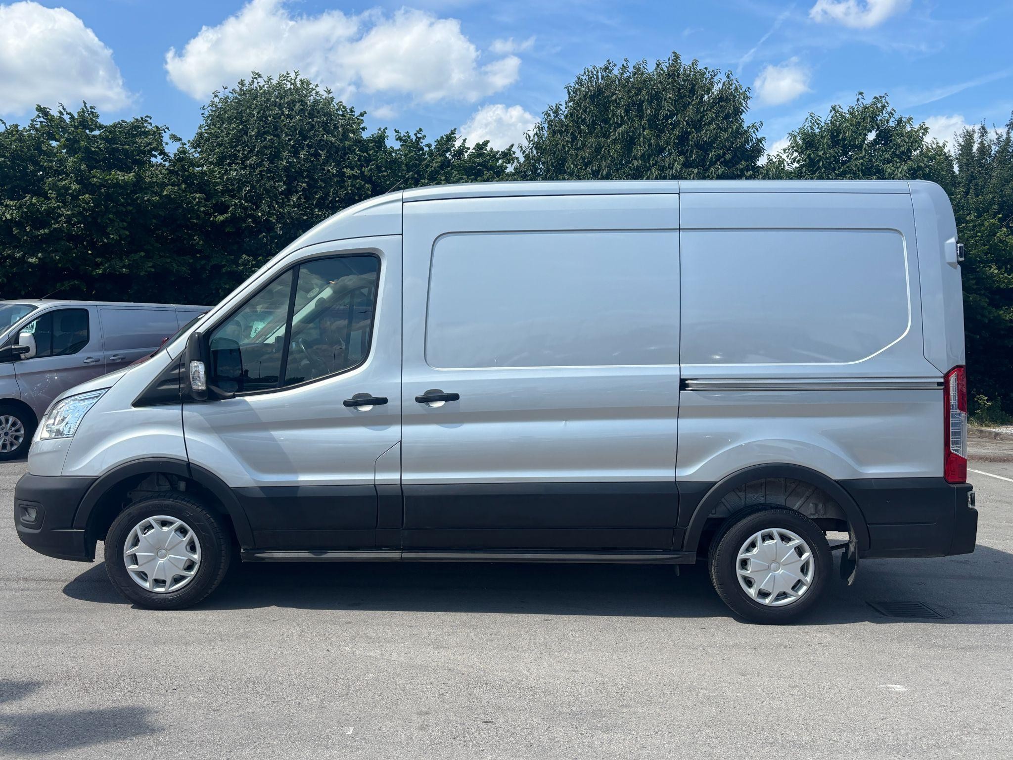 Ford Transit Image 4