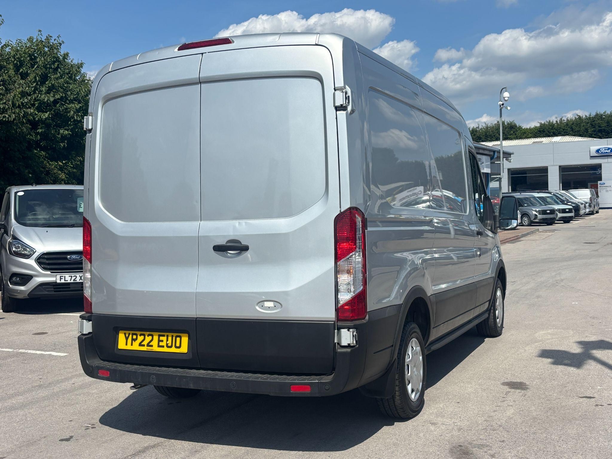Ford Transit Image 8