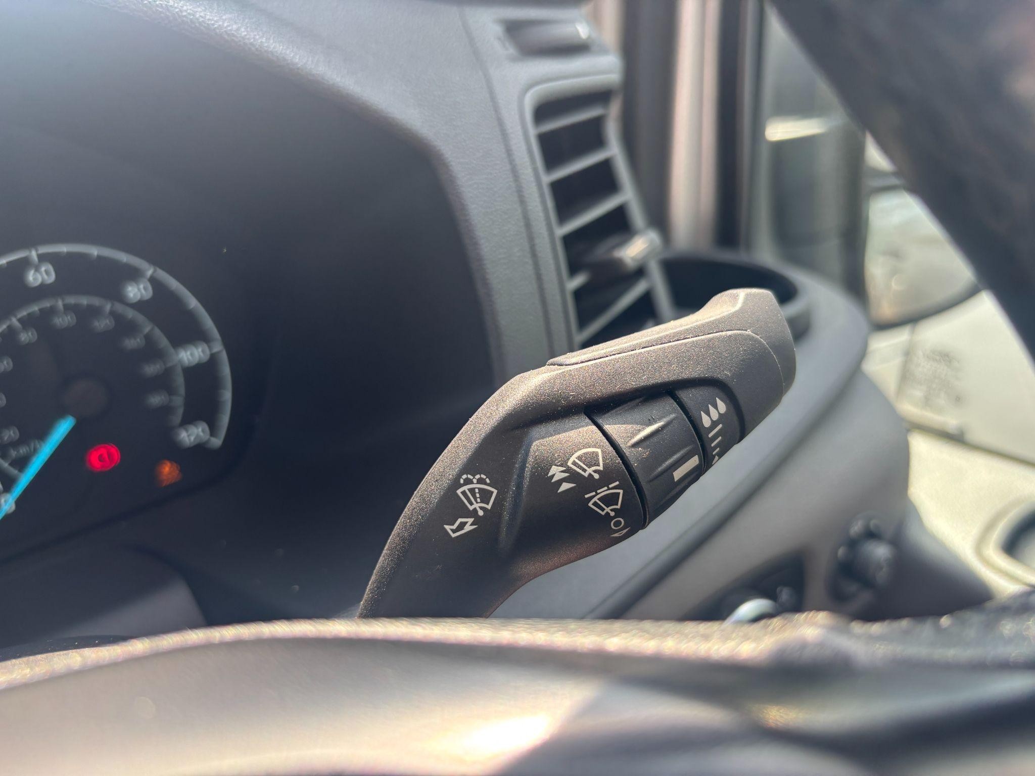 Ford Transit Image 16