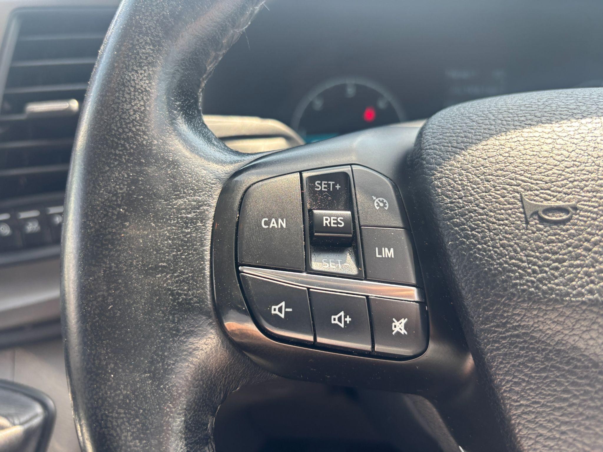 Ford Transit Image 18