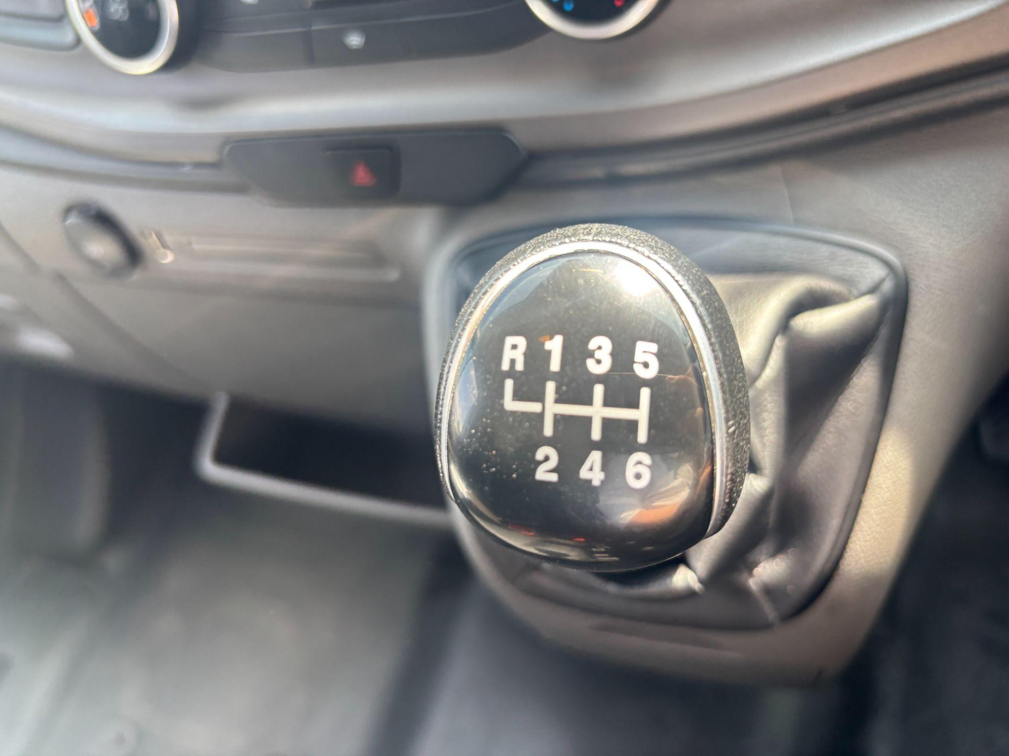 Ford Transit Image 19