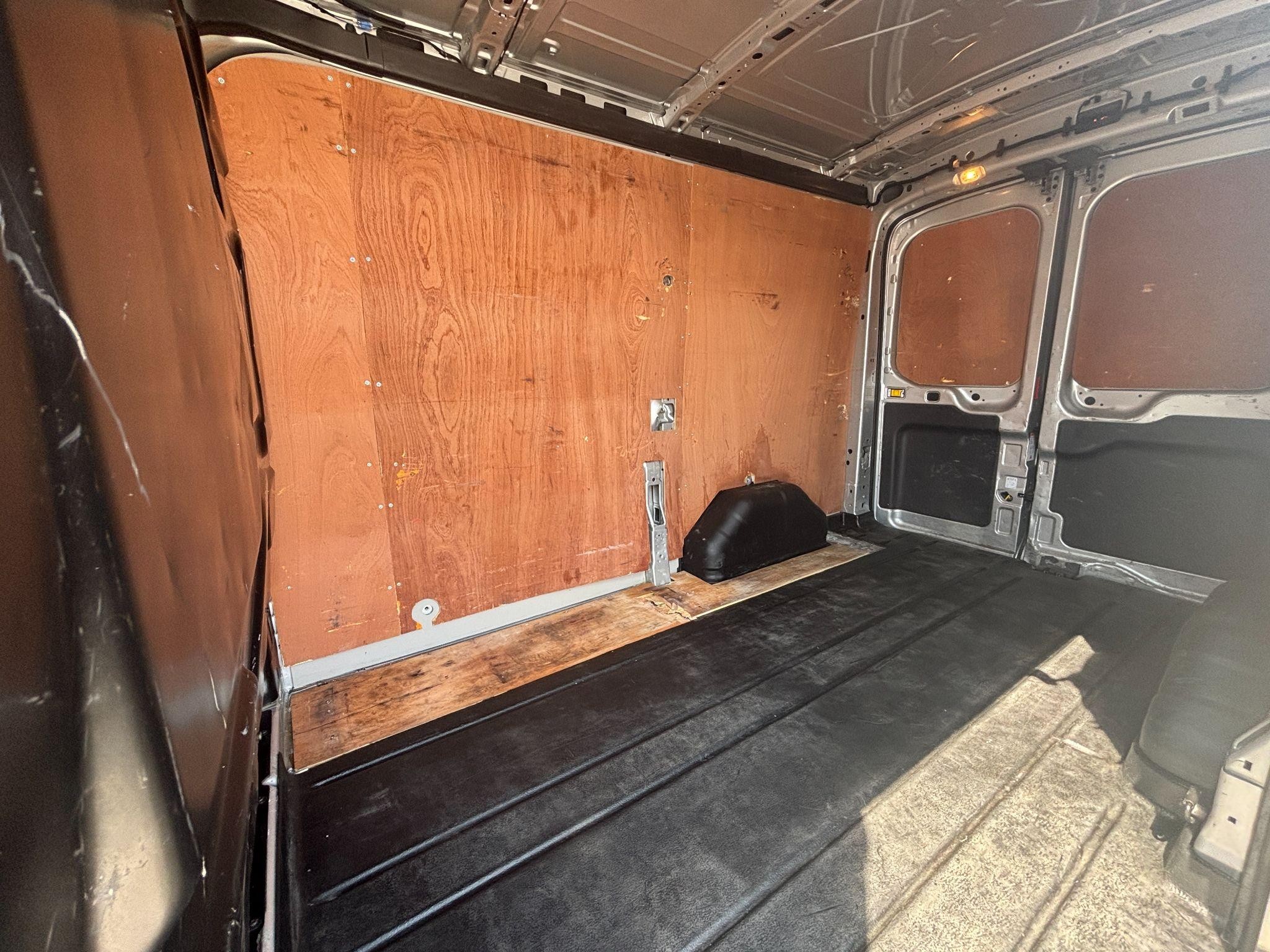 Ford Transit Image 24