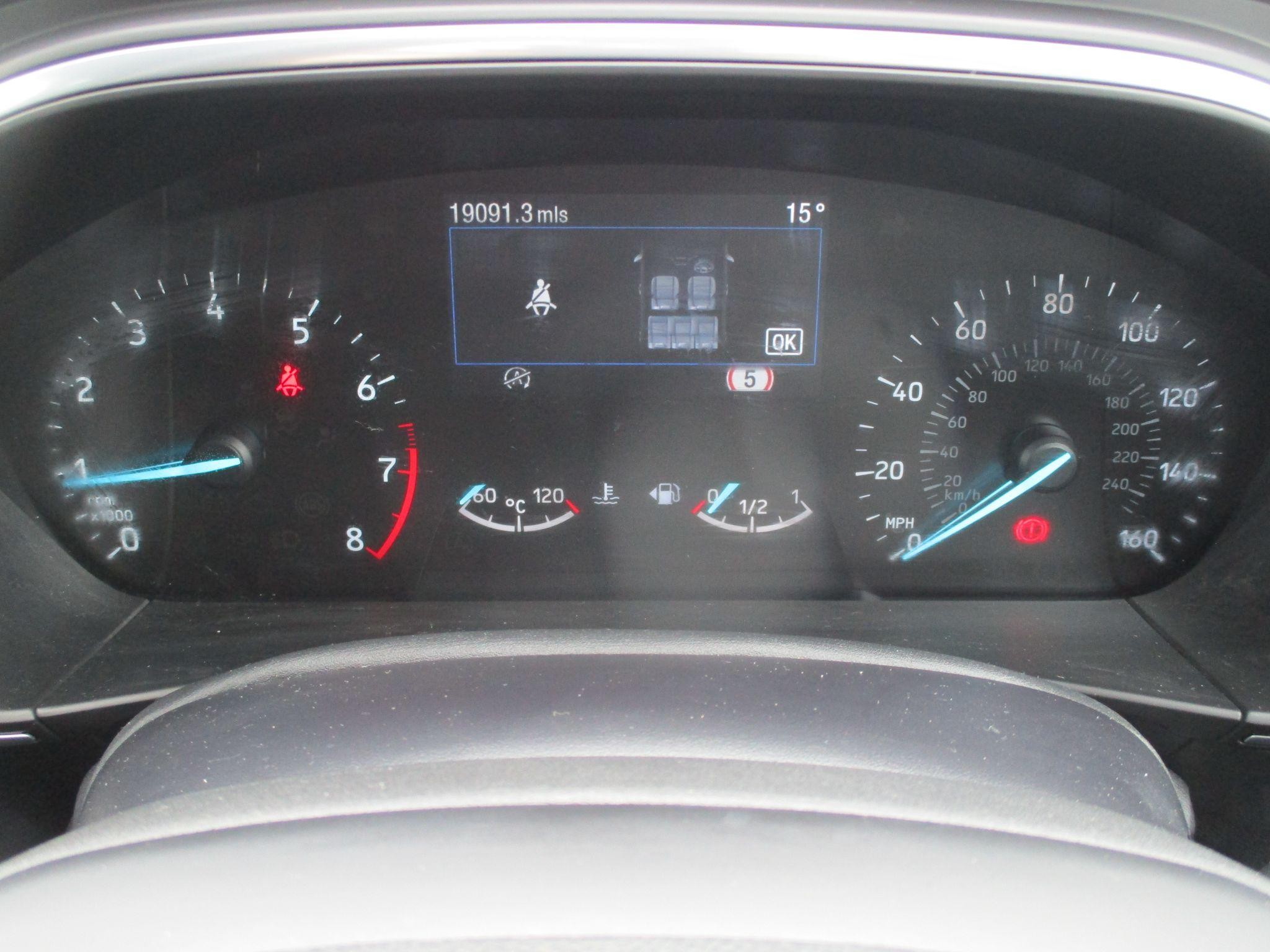 Ford Focus Image 12