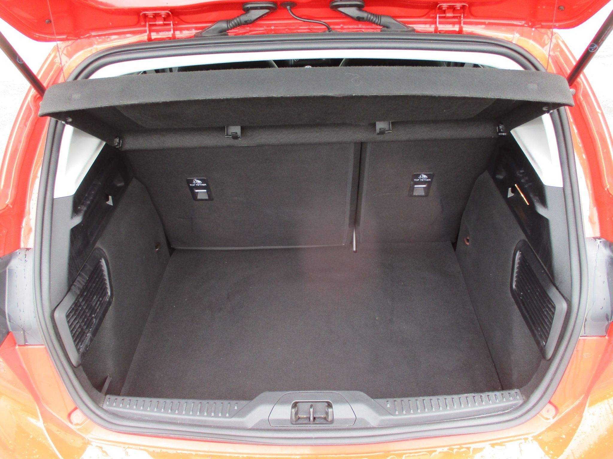 Ford Focus Image 17