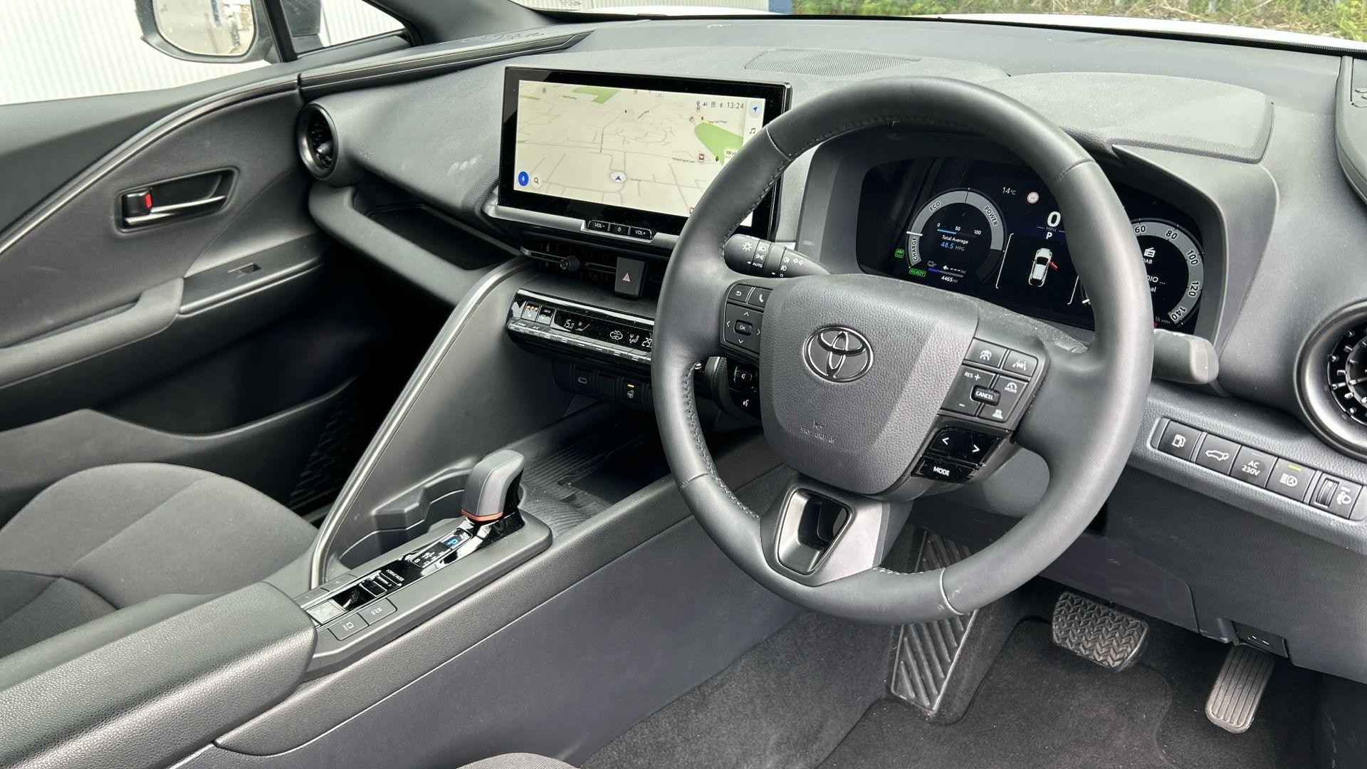 Toyota C-HR Image 12