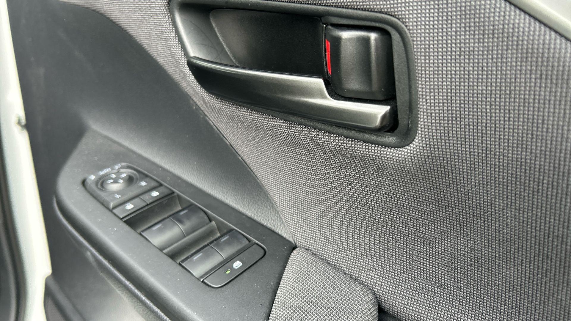 Toyota C-HR Image 41