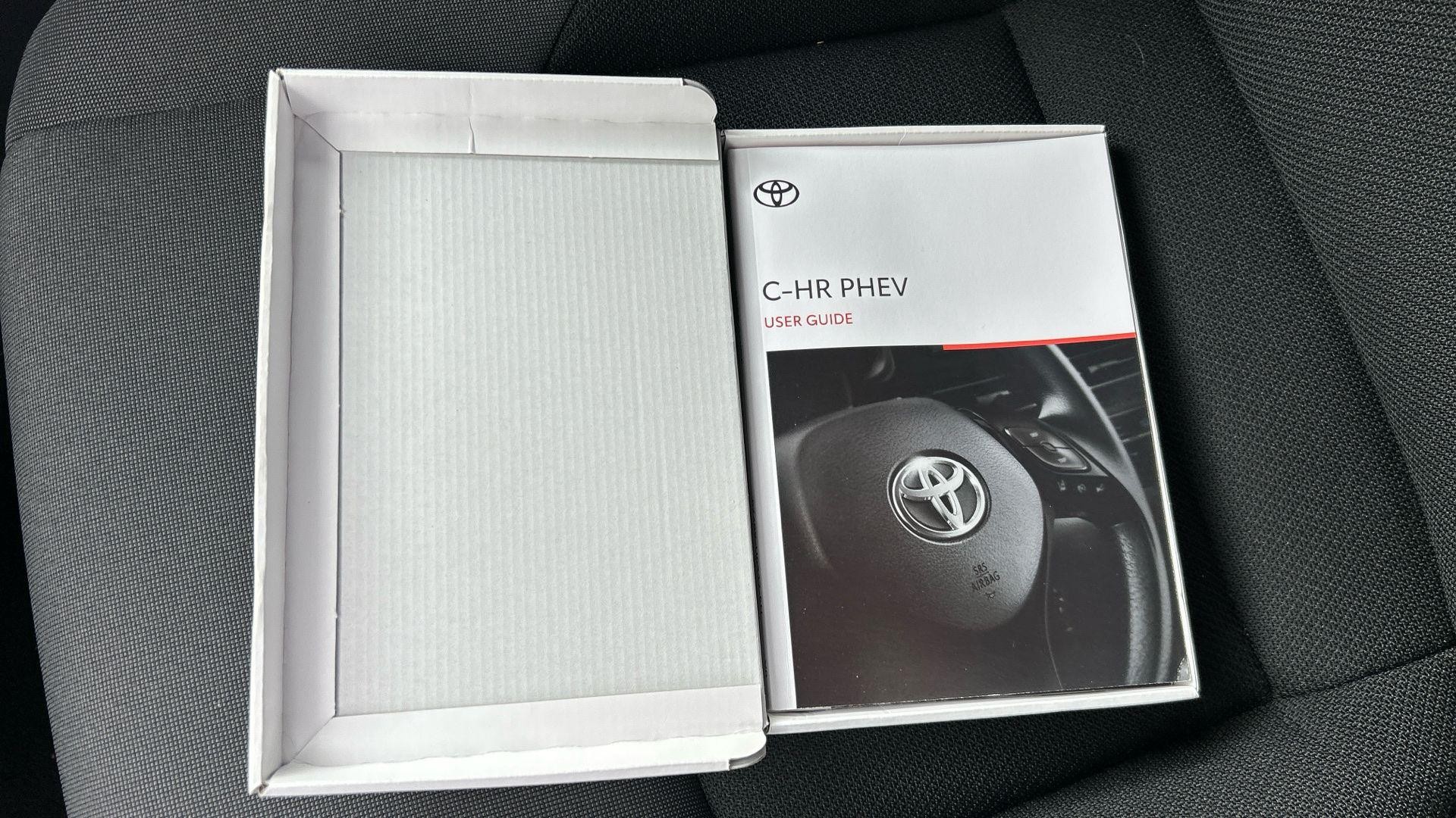 Toyota C-HR Image 48