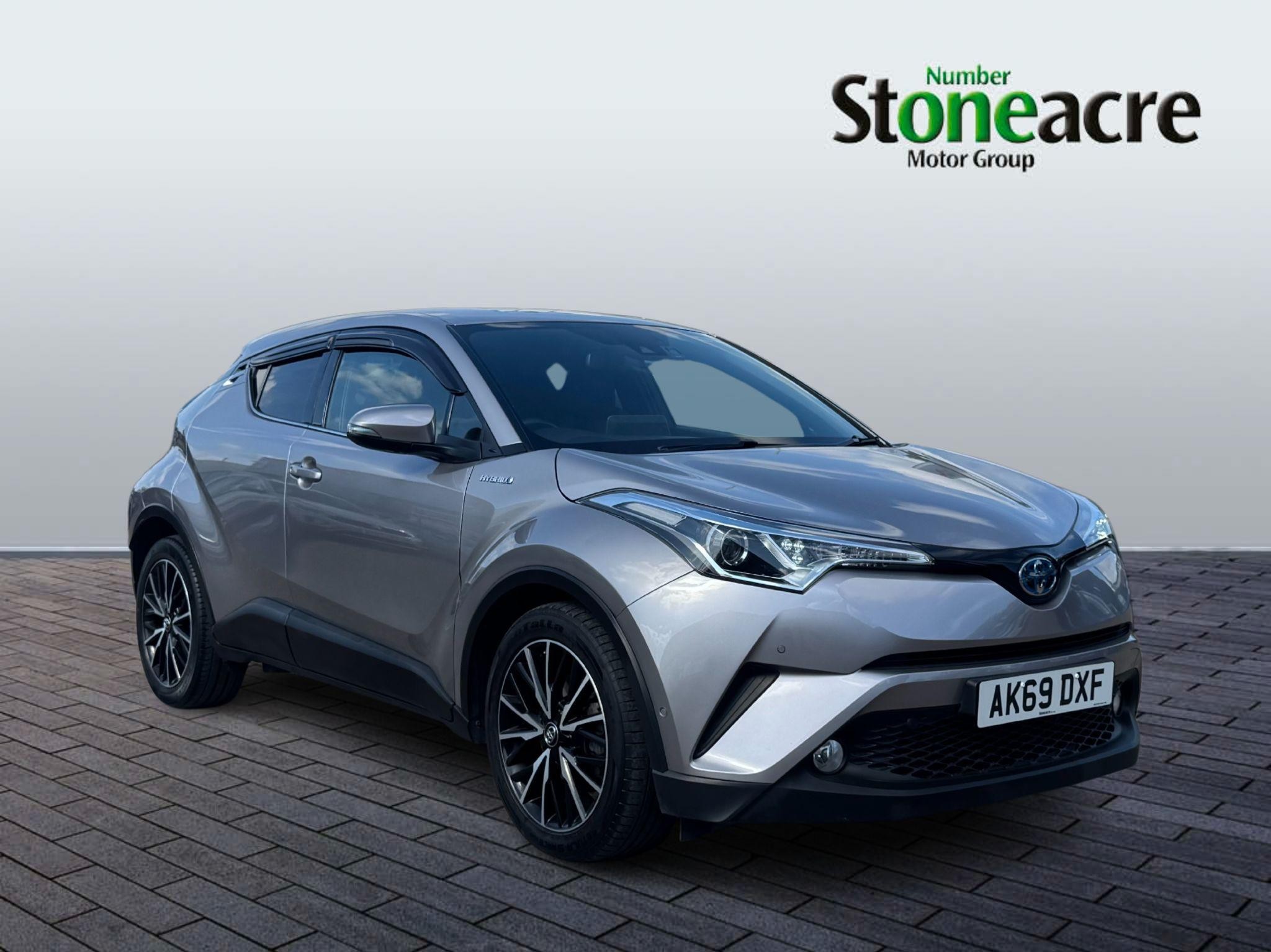 Toyota C-HR Image 1