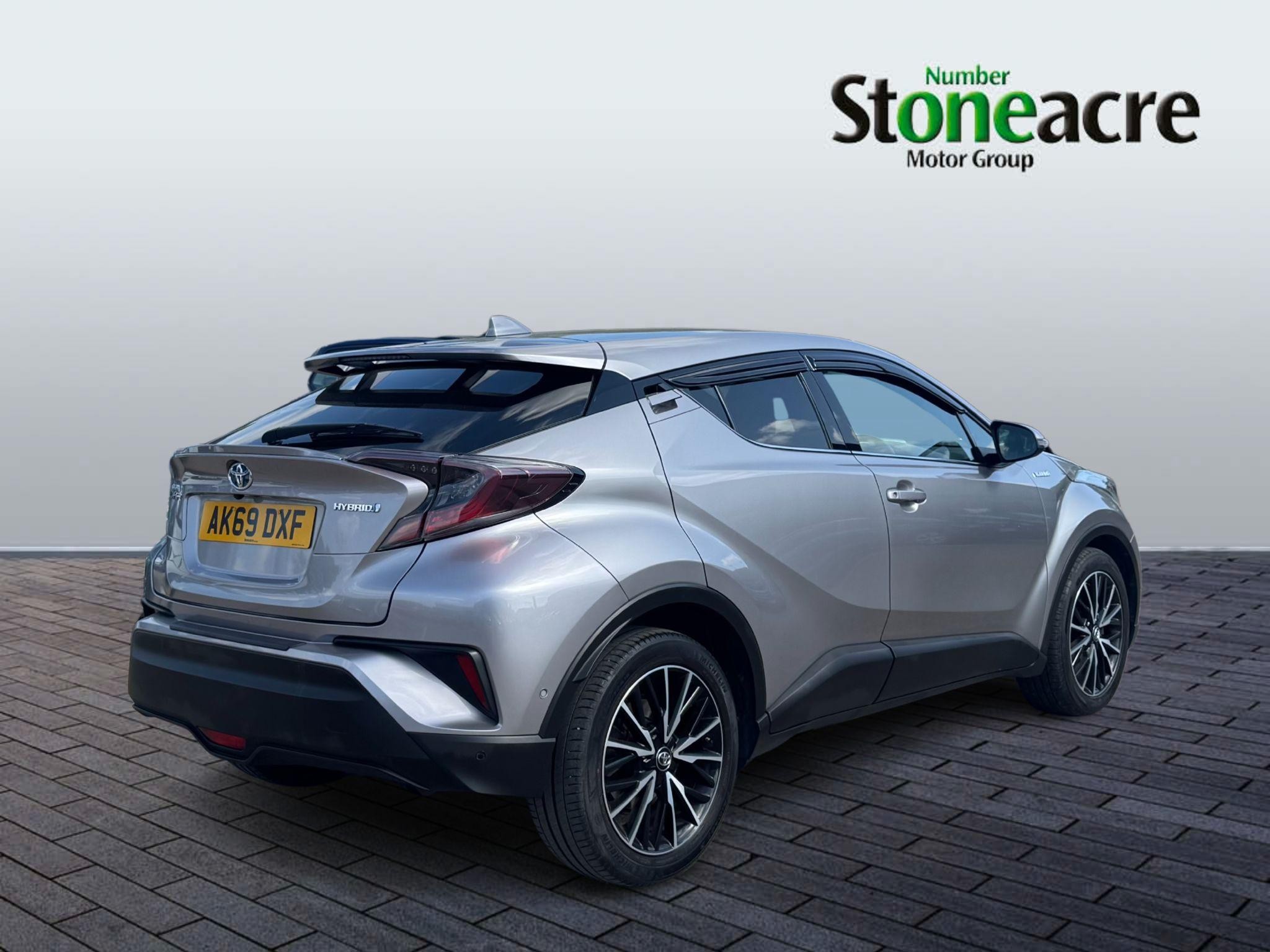 Toyota C-HR Image 3