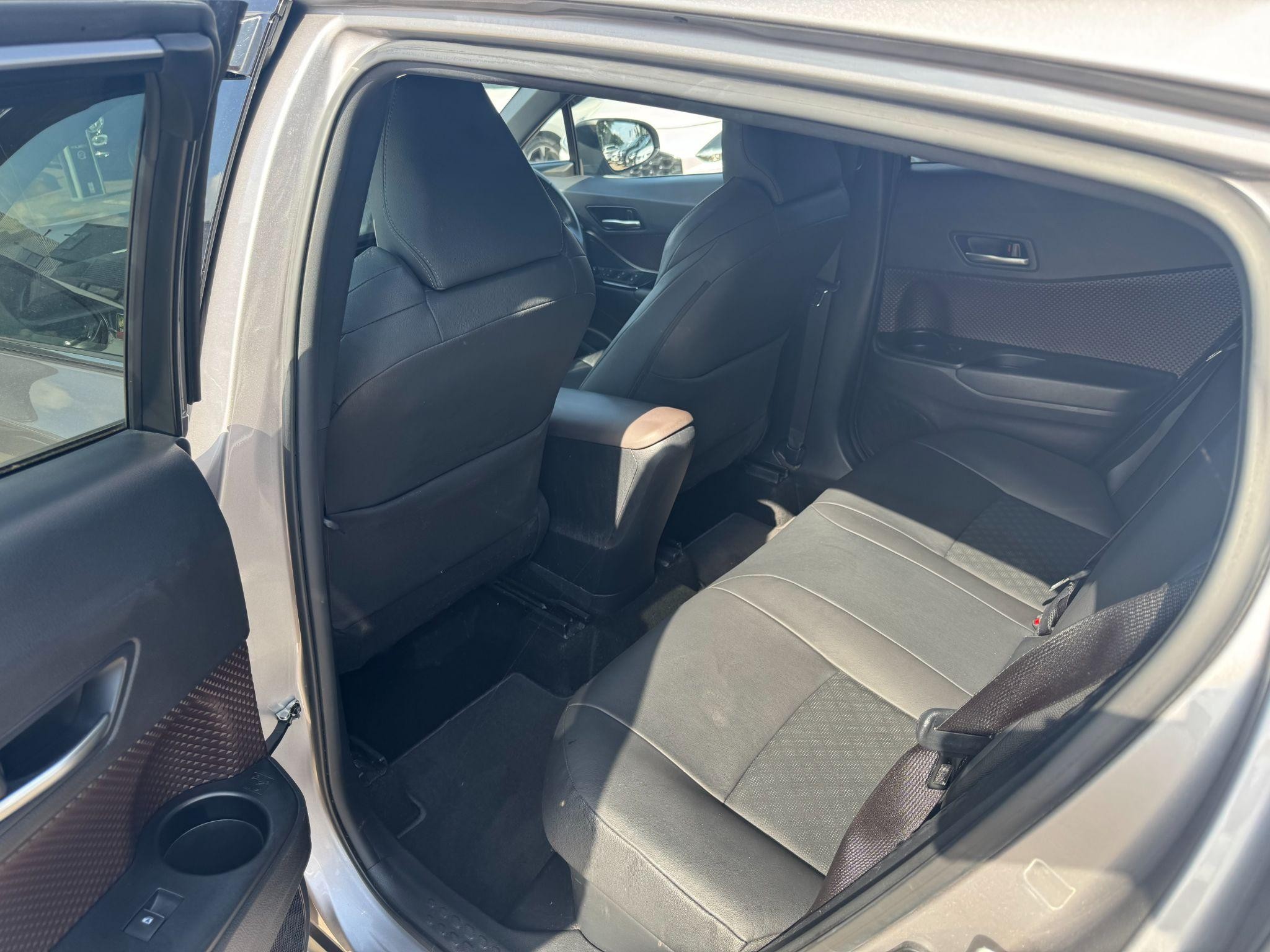 Toyota C-HR Image 21