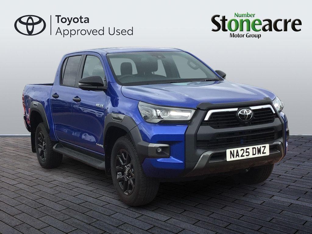 Toyota Hilux Image 1
