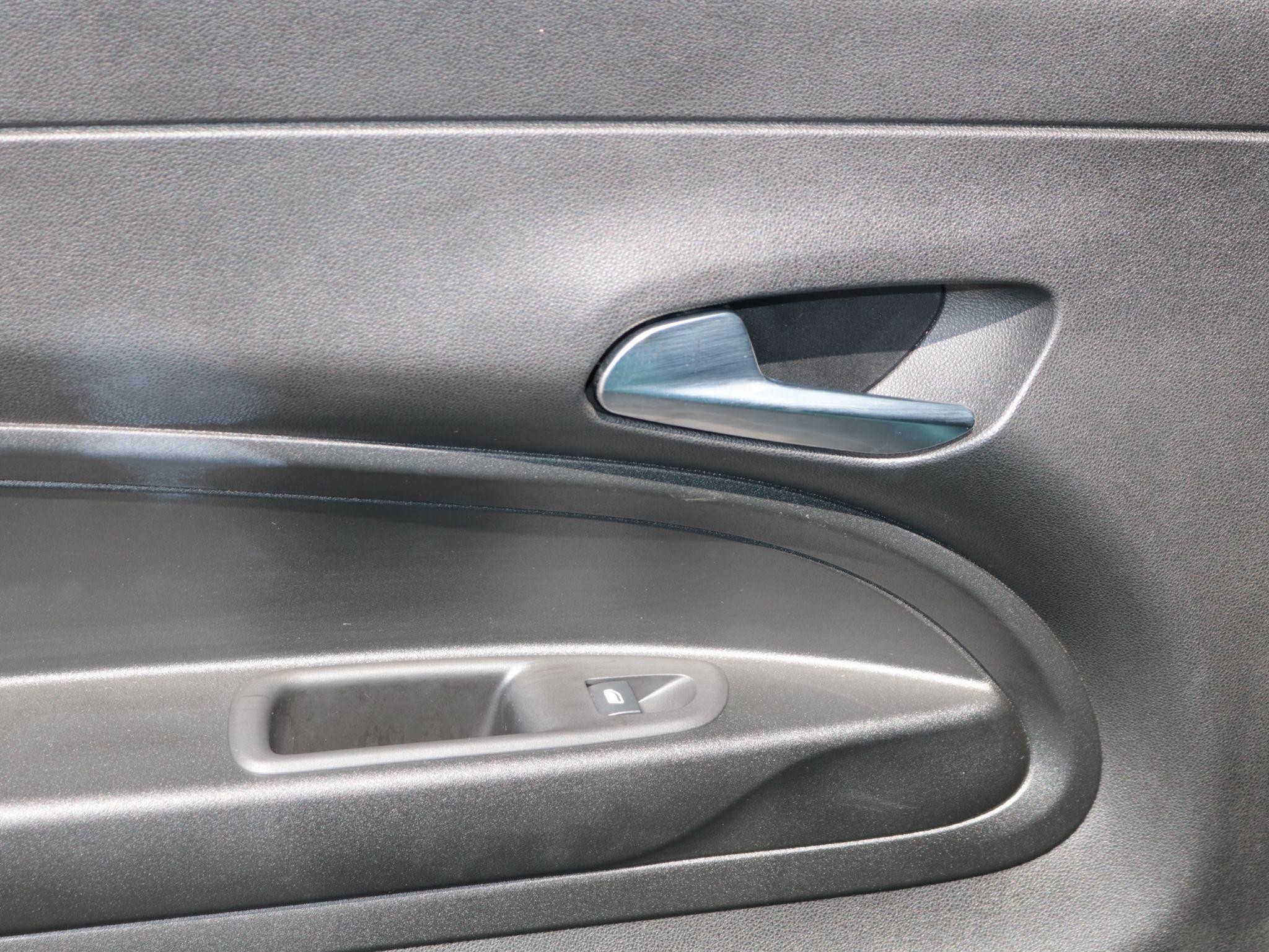 Jeep Avenger Image 24