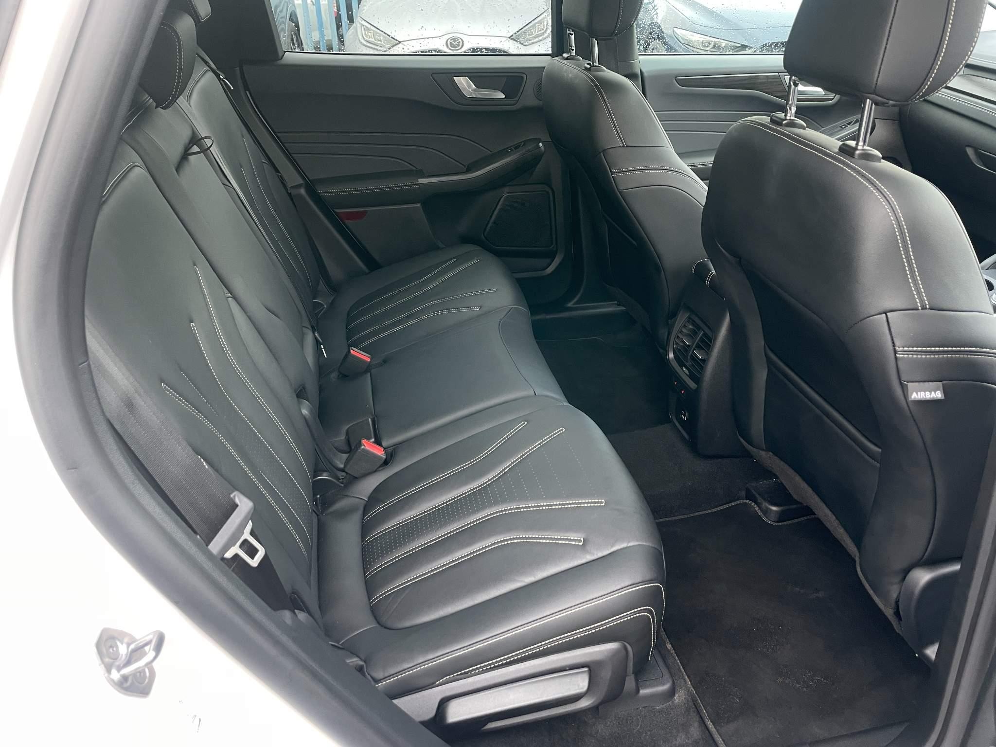 Ford Kuga Image 17