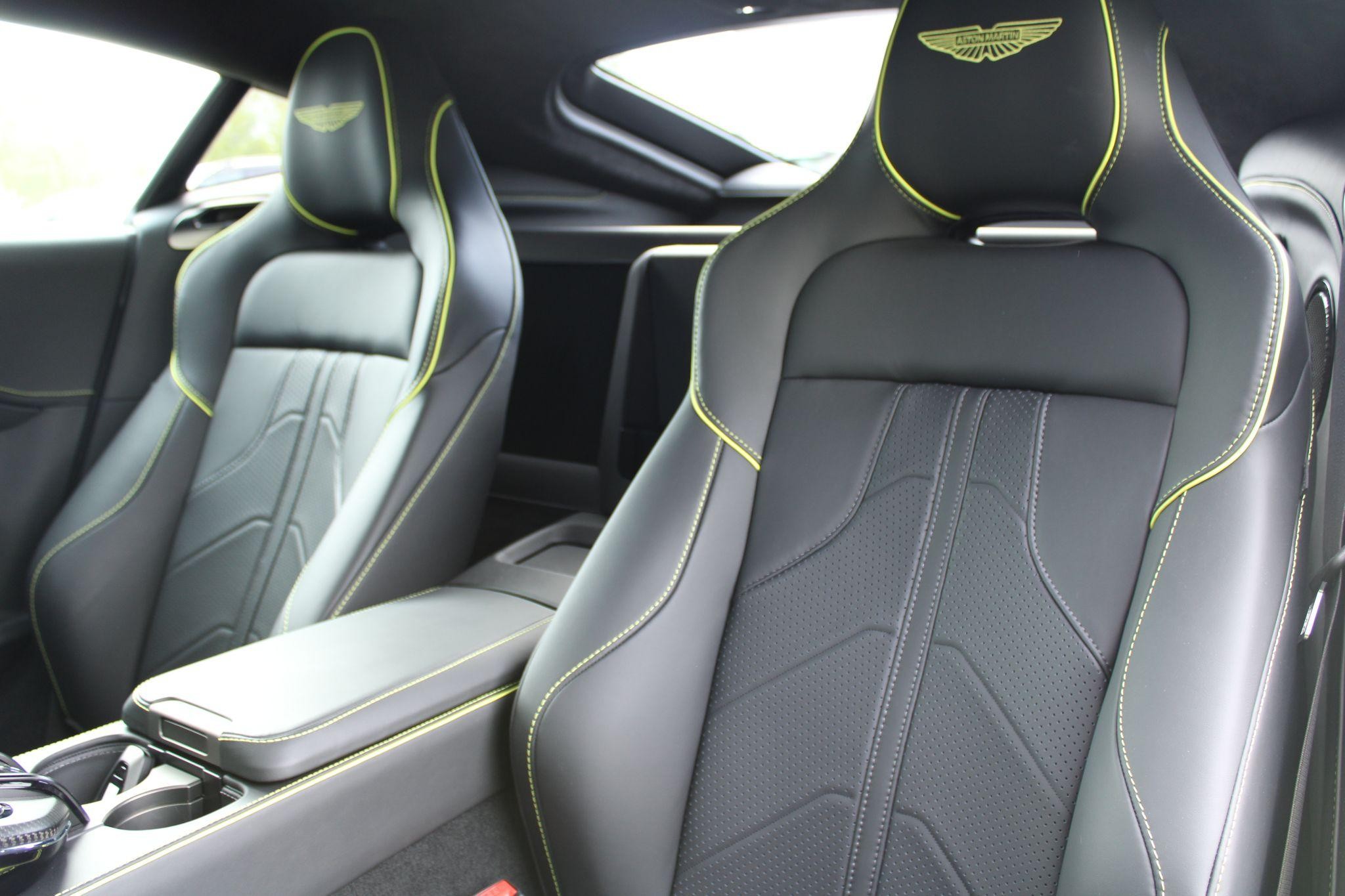 Aston Martin Vantage Image 36