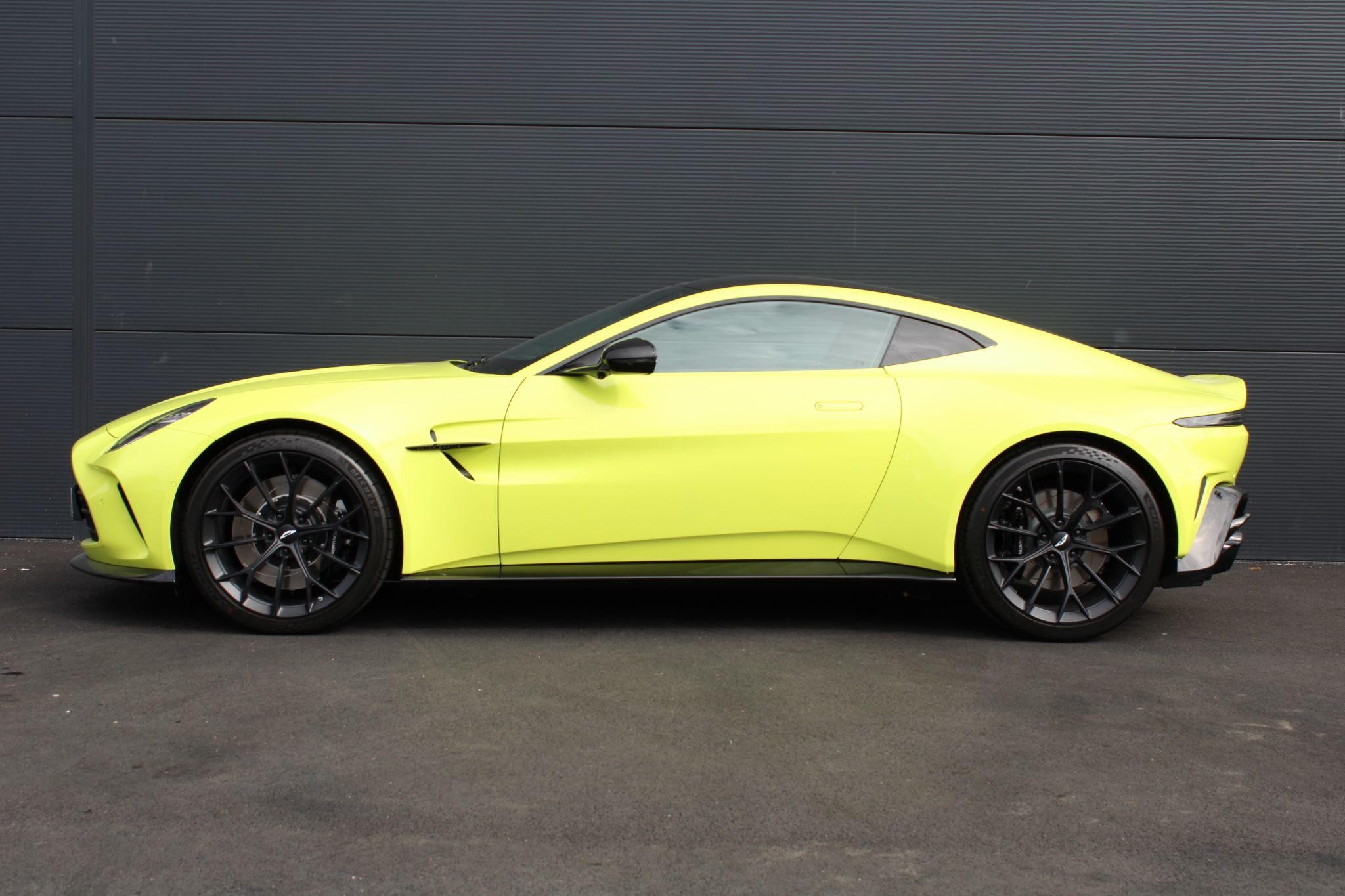 Aston Martin Vantage Image 49