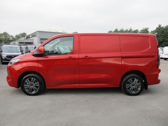 Ford E-Transit Custom 320 65kWh Limited Auto L1 H1 5dr YJ74EKS Image 3
