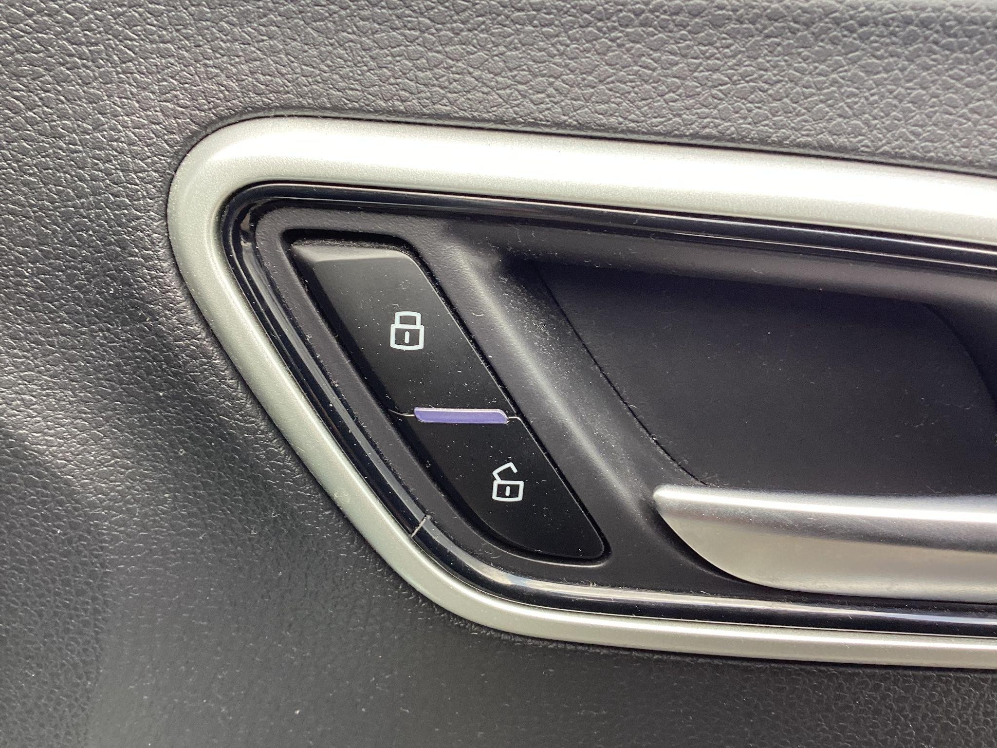 MG ZS EV Image 17