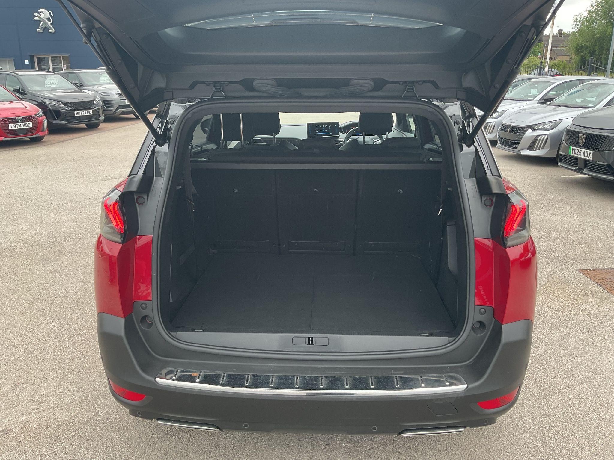 Peugeot 5008 Image 9