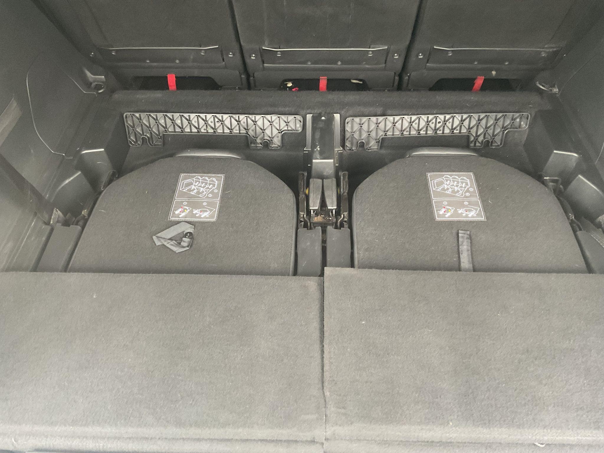 Peugeot 5008 Image 11