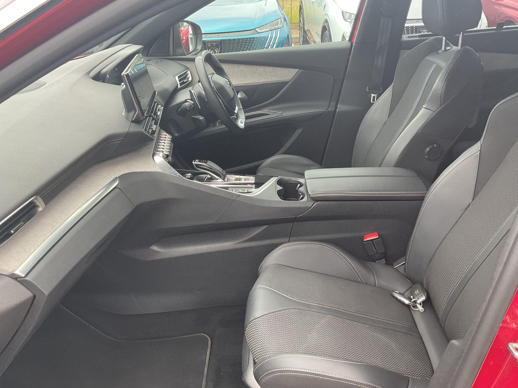 Peugeot 5008 Image 15