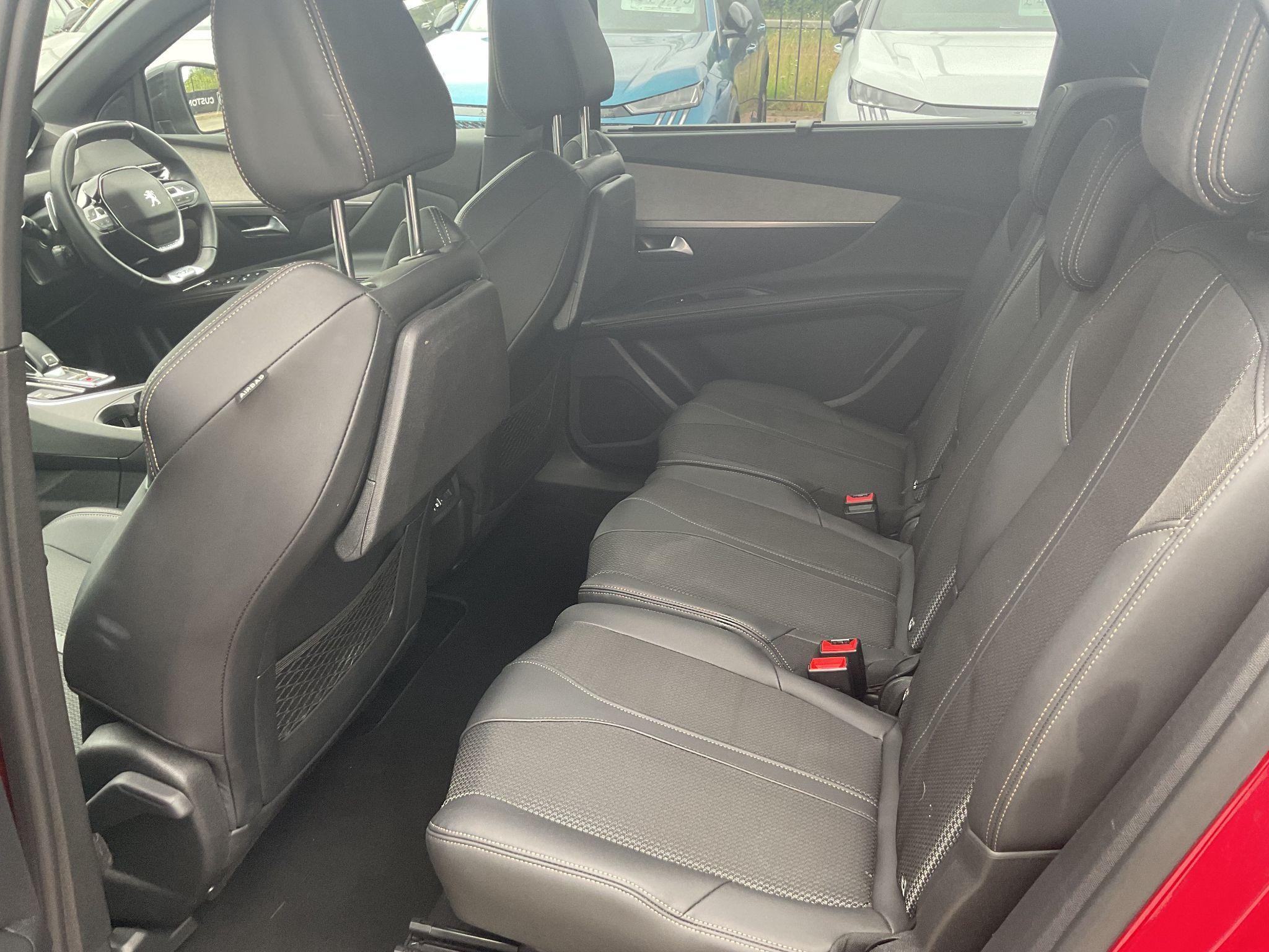 Peugeot 5008 Image 21