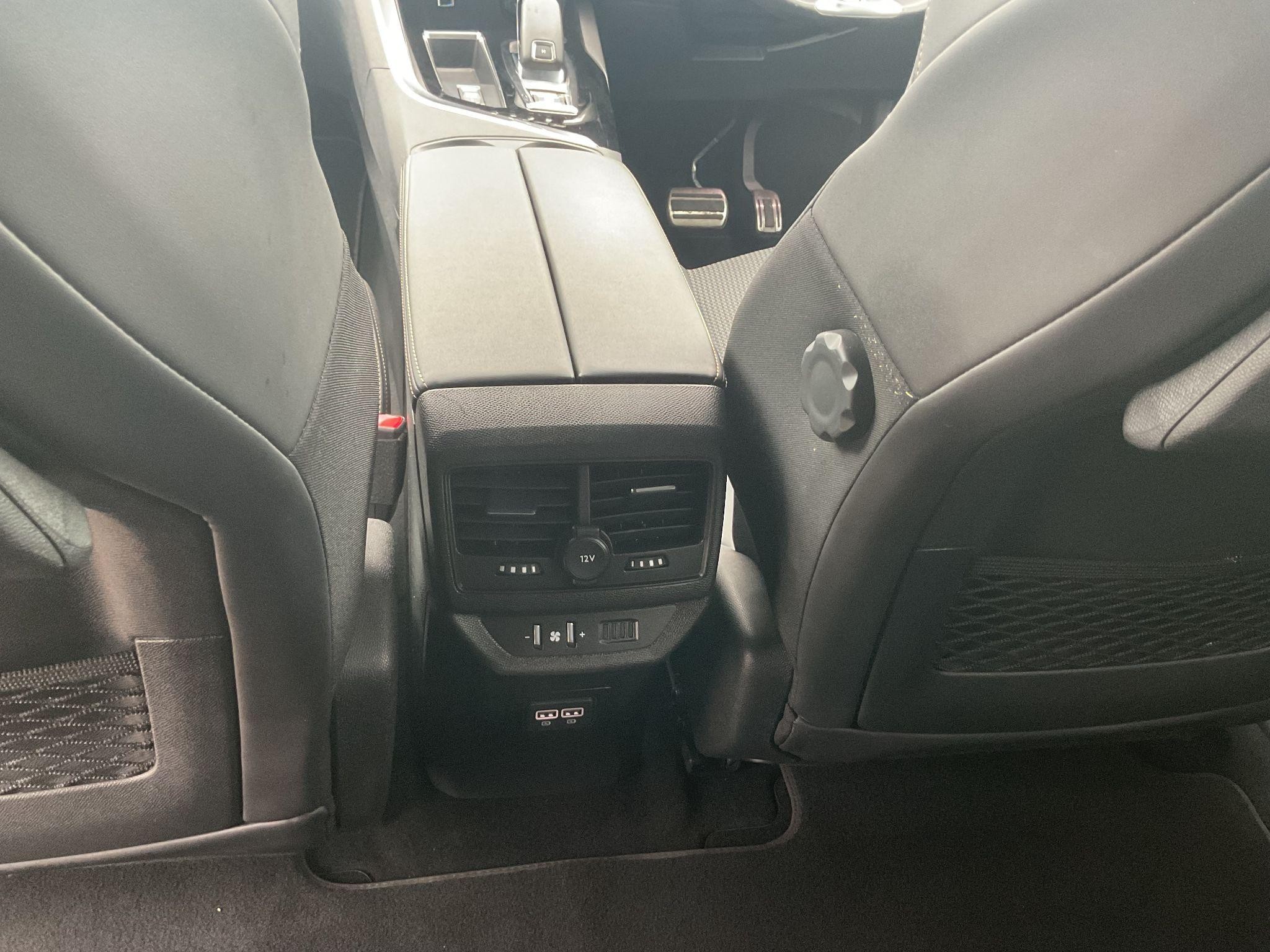 Peugeot 5008 Image 24