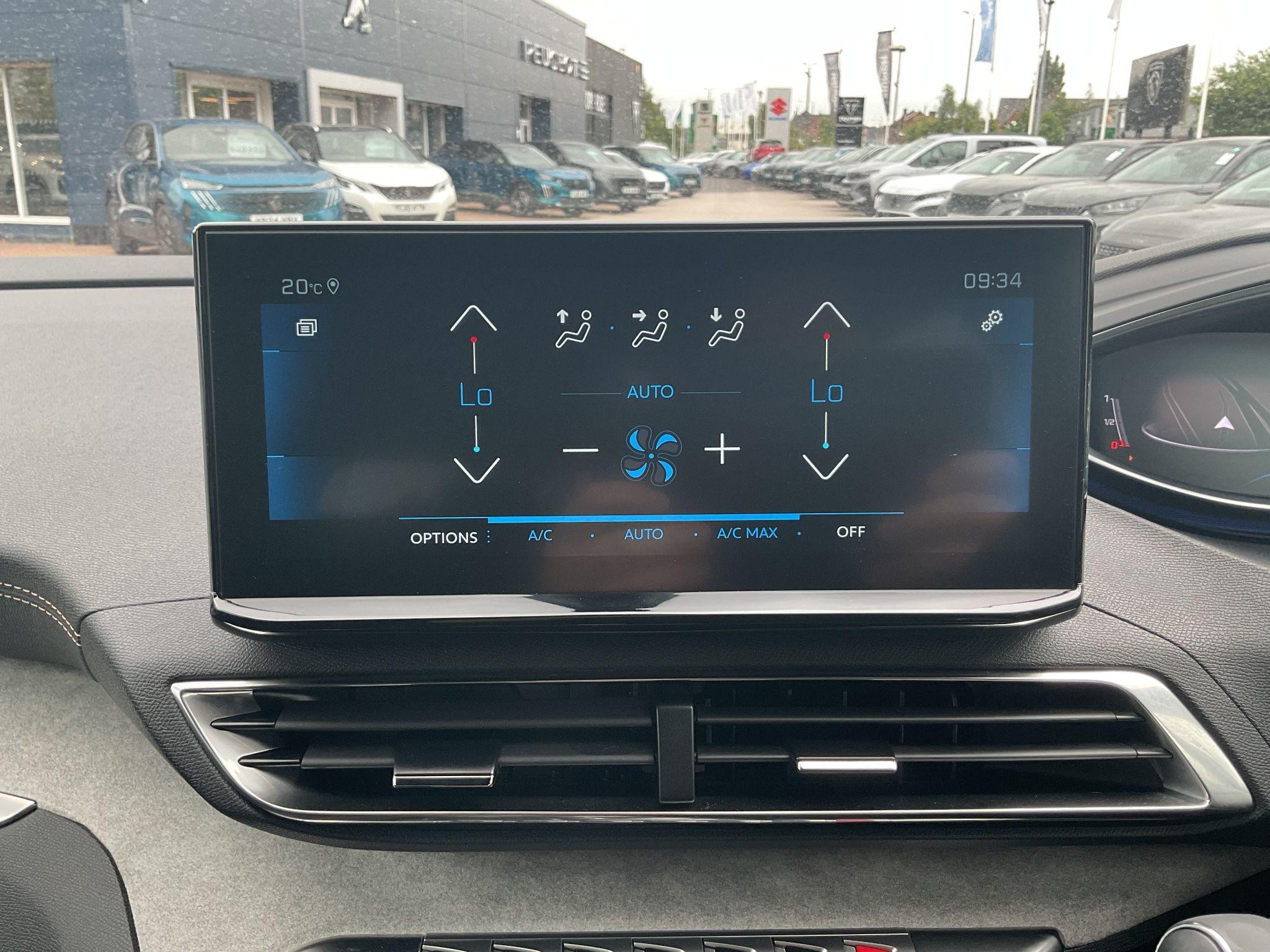 Peugeot 5008 Image 32