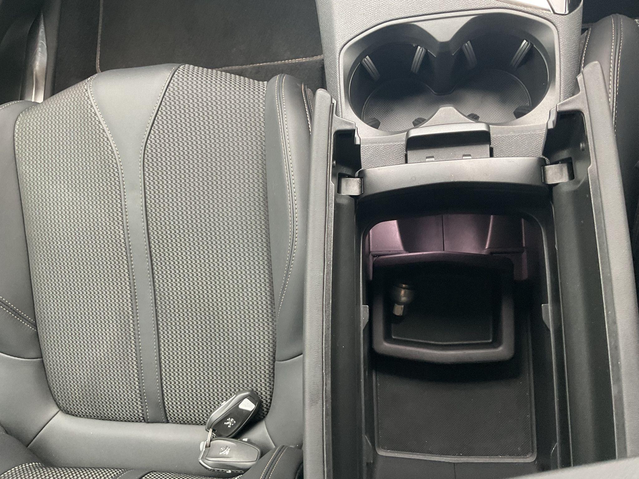 Peugeot 5008 Image 39