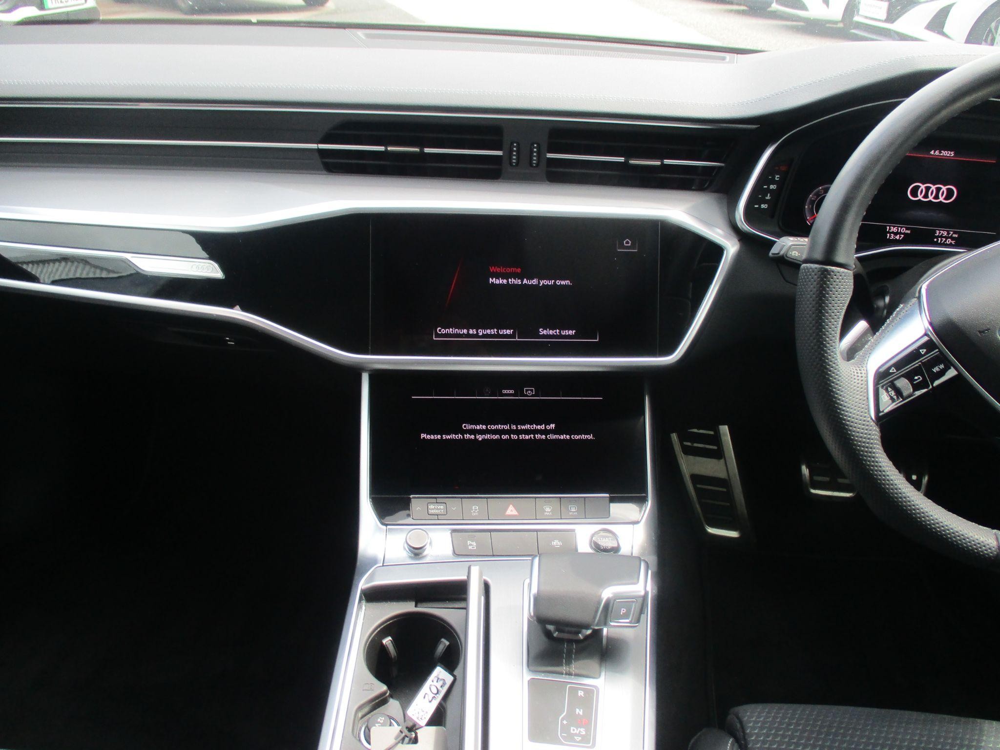 Audi A6 Saloon Image 14